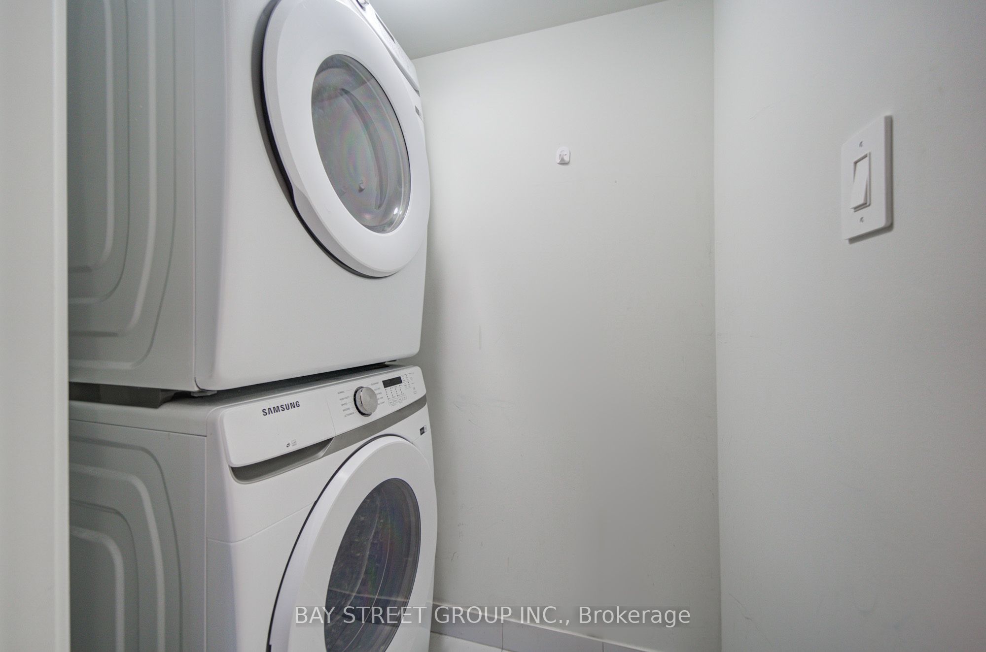 11 Honeycrisp Crescent Th3 Property Photo 18
