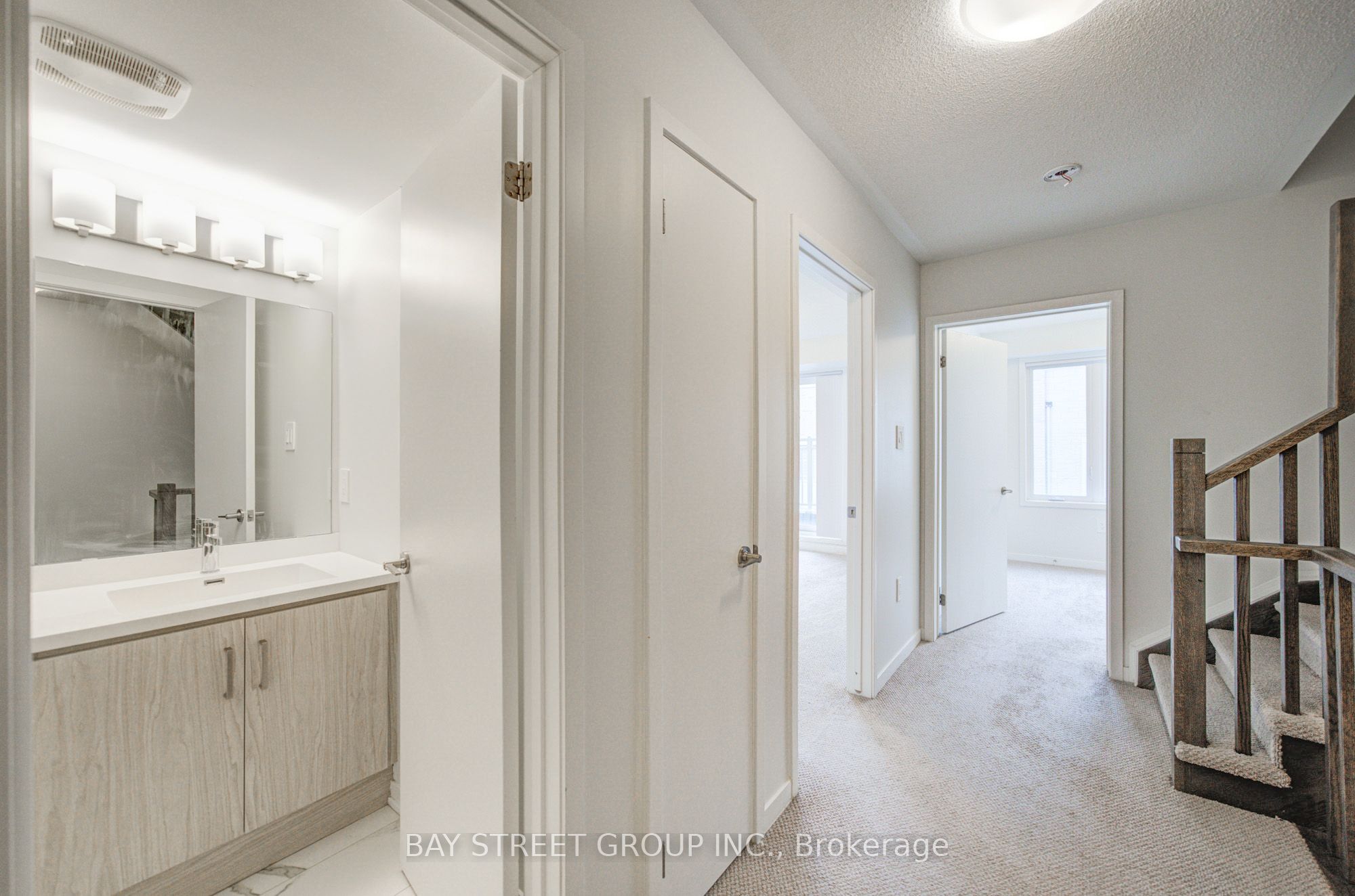 11 Honeycrisp Crescent Th3 Property Photo 19