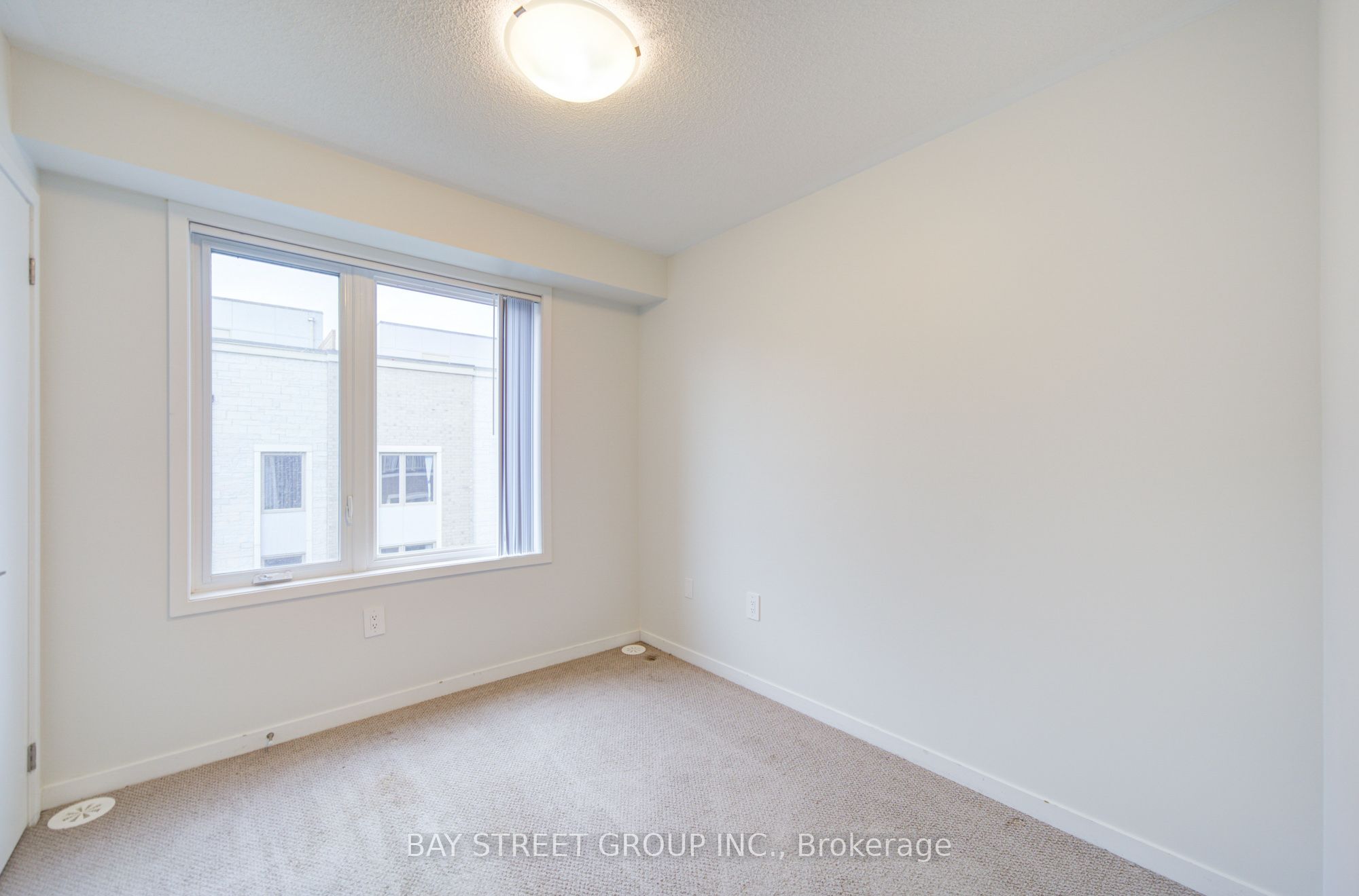 11 Honeycrisp Crescent Th3 Property Photo 22