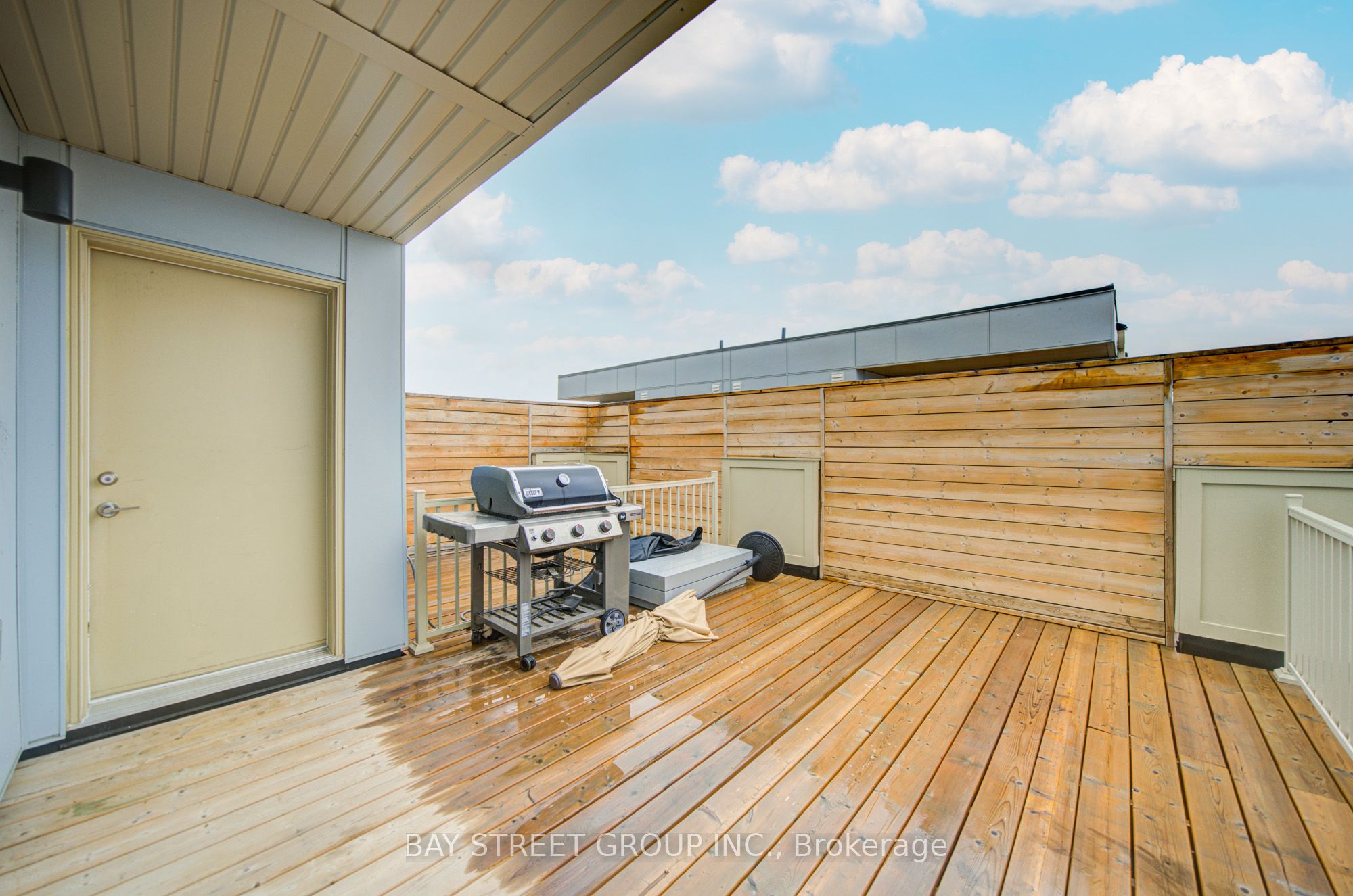 11 Honeycrisp Crescent Th3 Property Photo 34