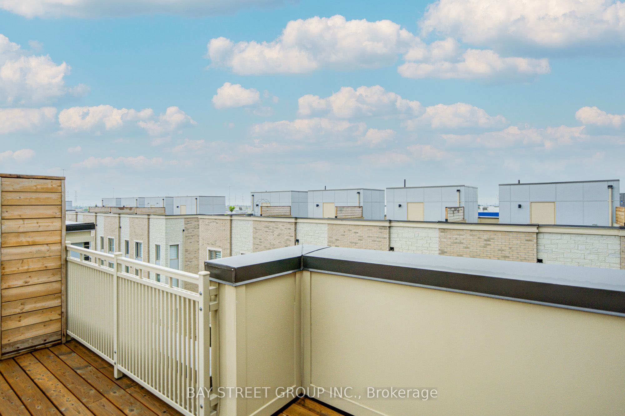 11 Honeycrisp Crescent Th3 Property Photo 37