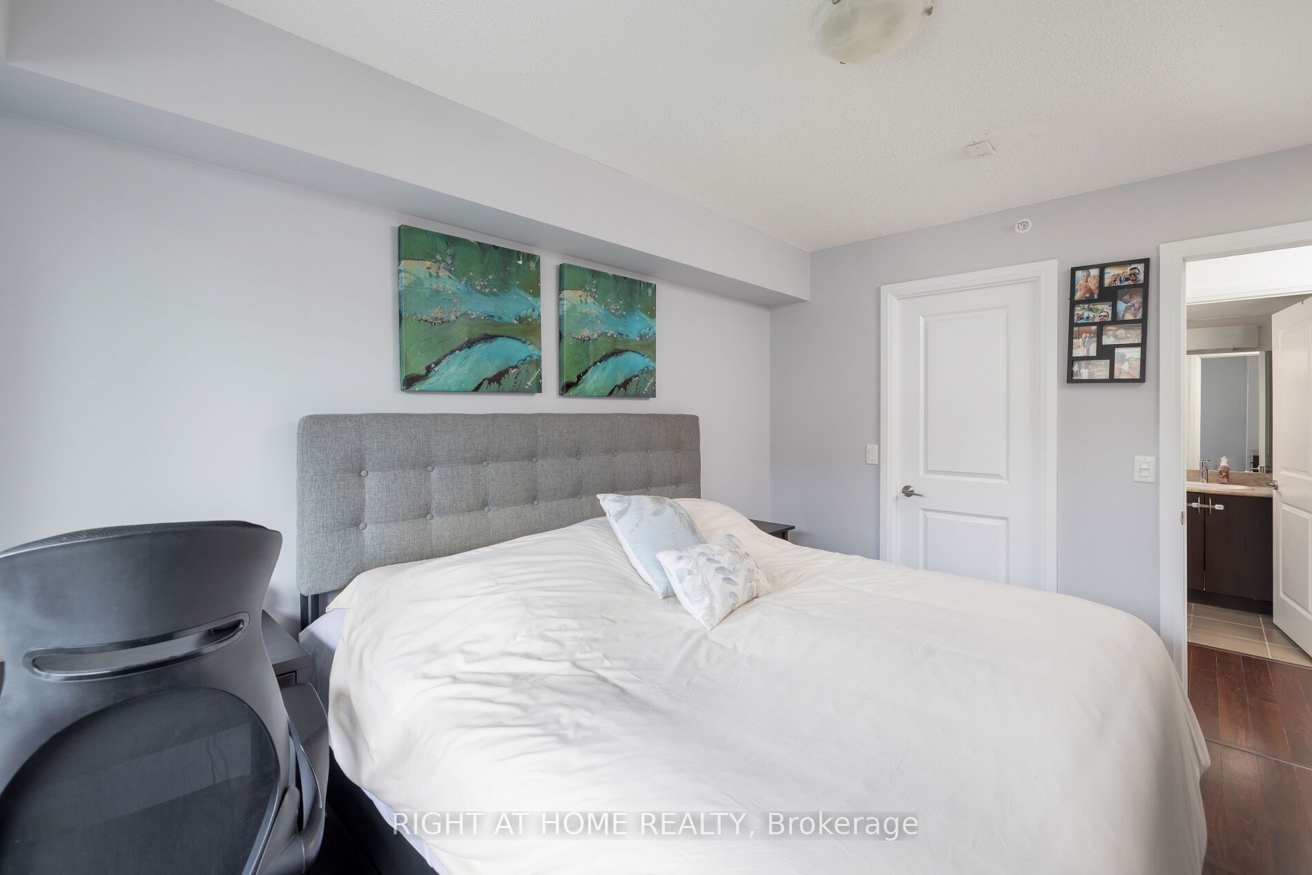 376 Highway 7 E 220 Property Photo 16