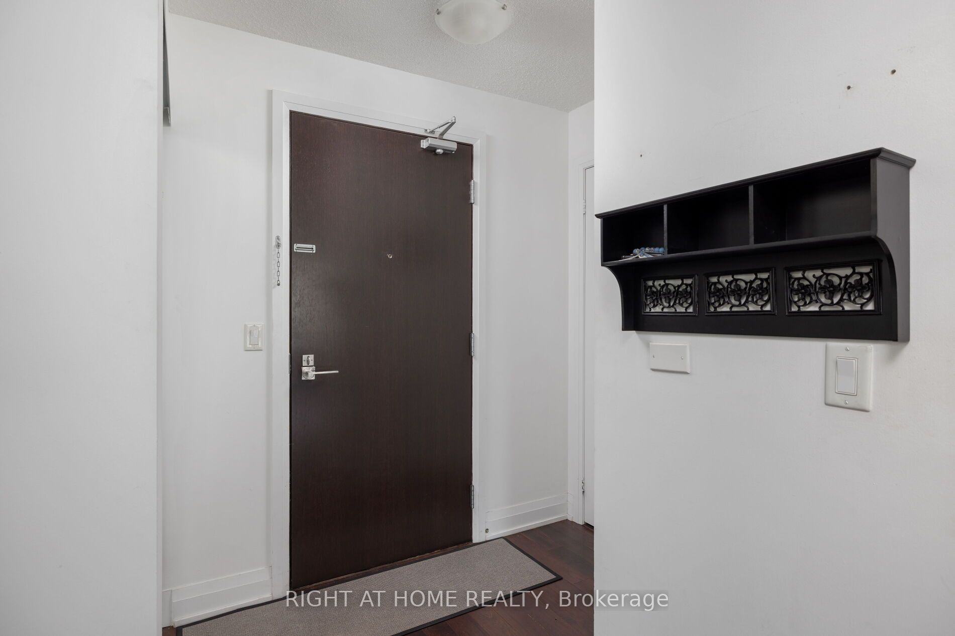 376 Highway 7 E 220 Property Photo 21