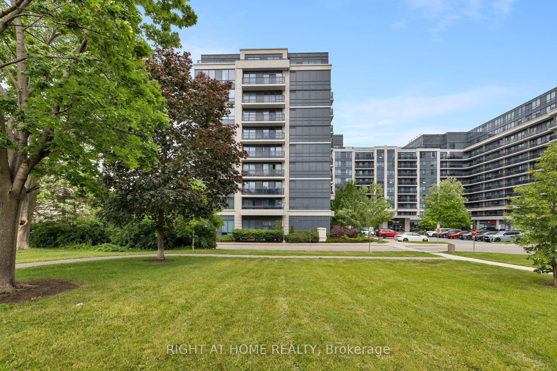 376 Highway 7 E 220 Property Photo 33