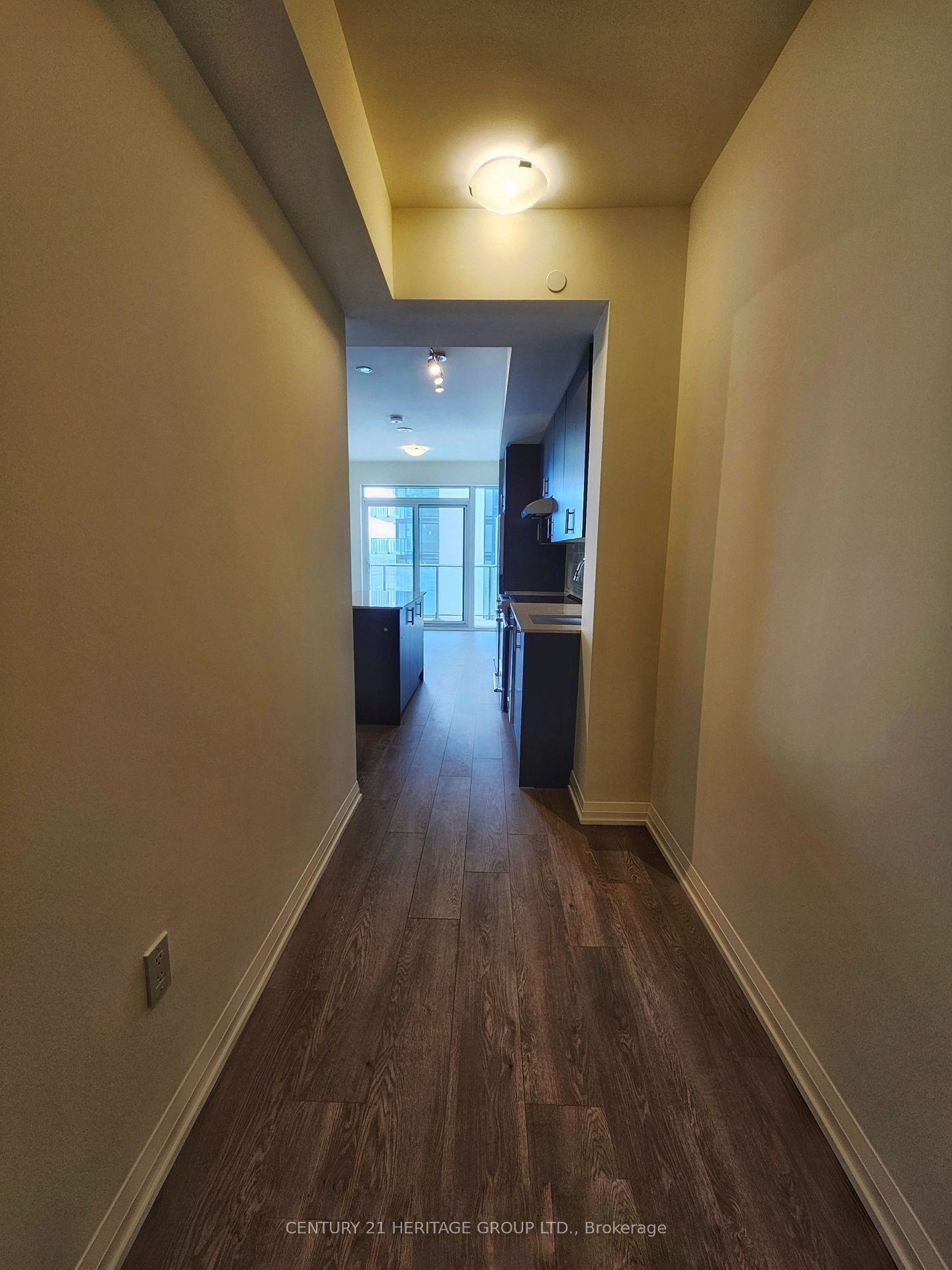 8960 Jane Street 2301 Property Photo 7