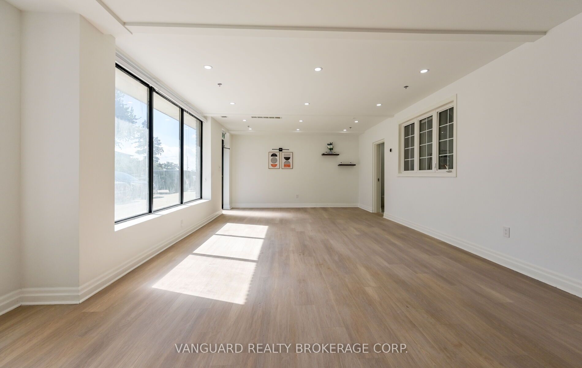 5732 Highway 7 23 Property Photo 7