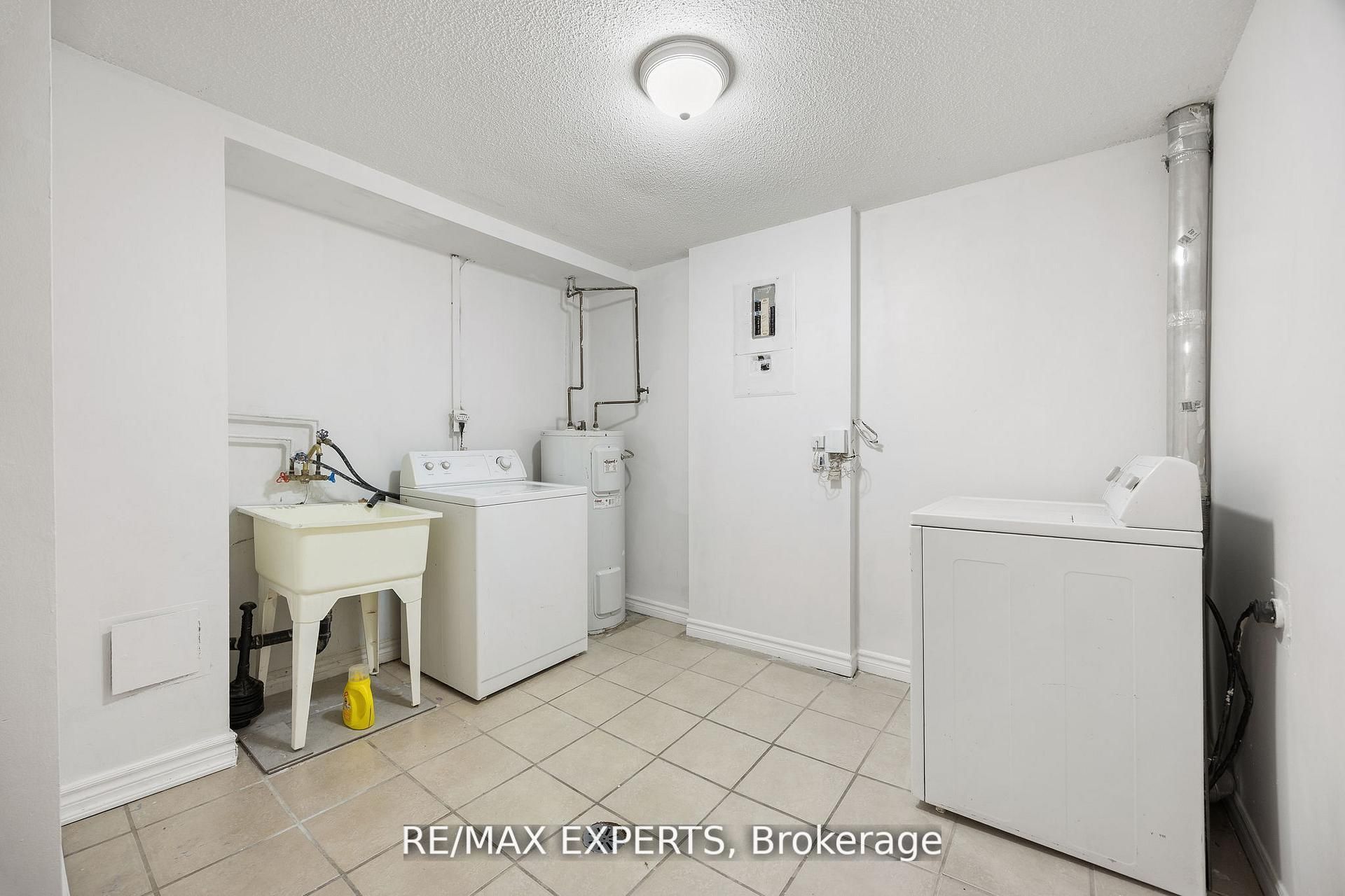 242 Milestone Crescent Property Photo 15