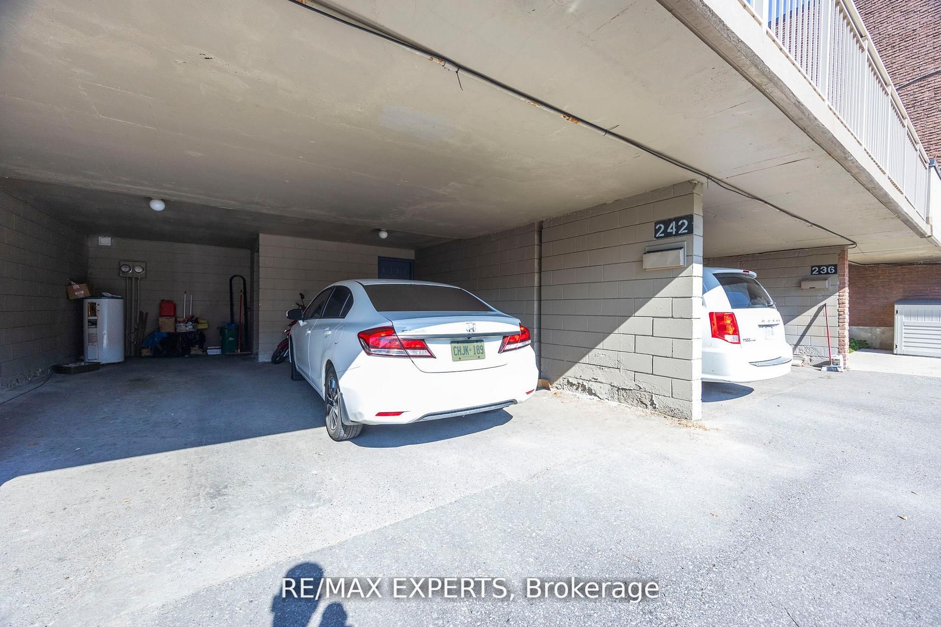 242 Milestone Crescent Property Photo 16