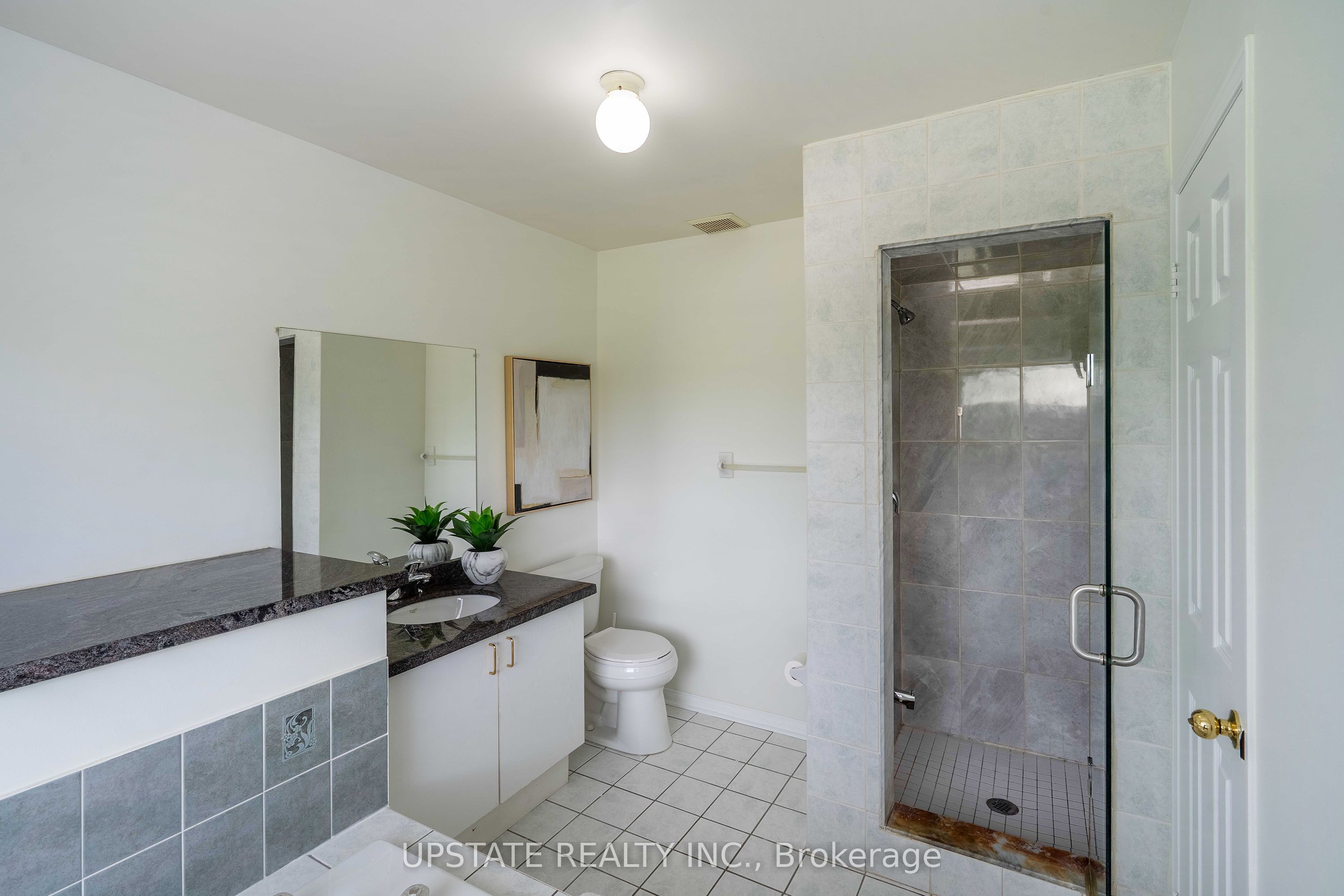 8548 Martin Grove Road Property Photo 23