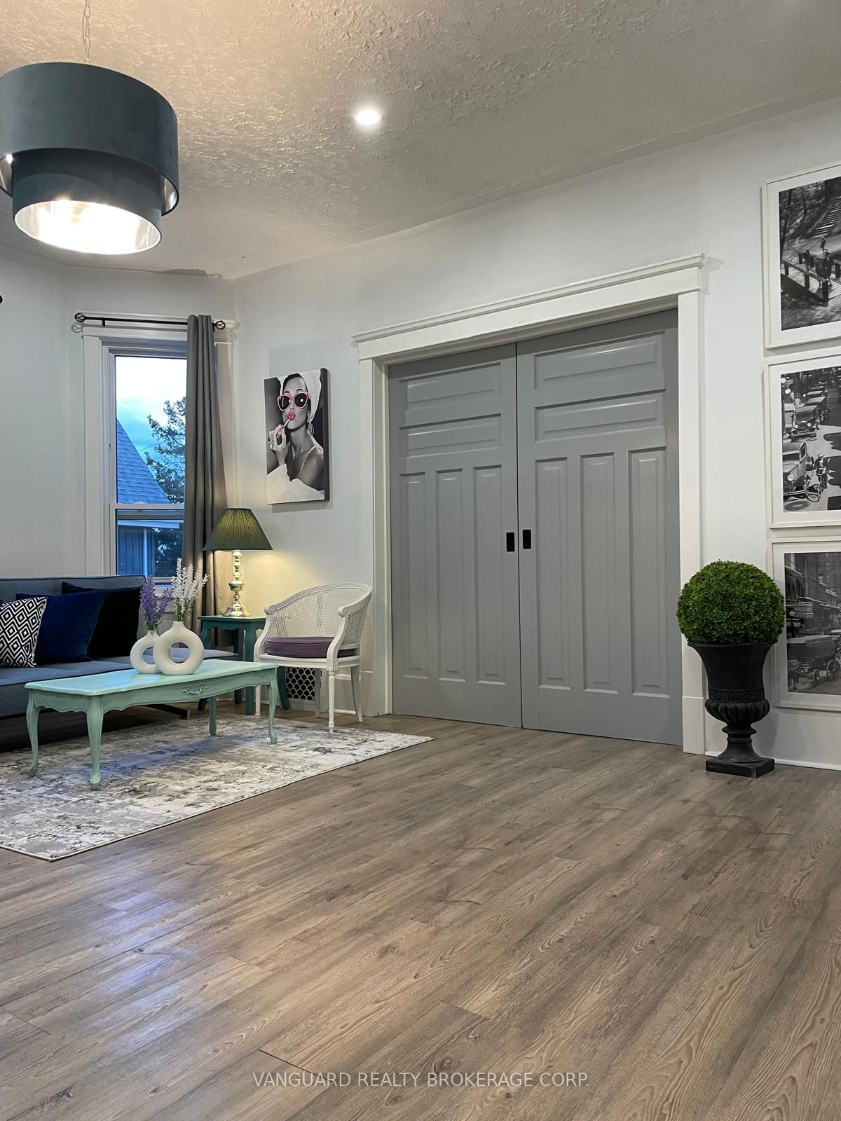 71 John Street E Property Photo 10