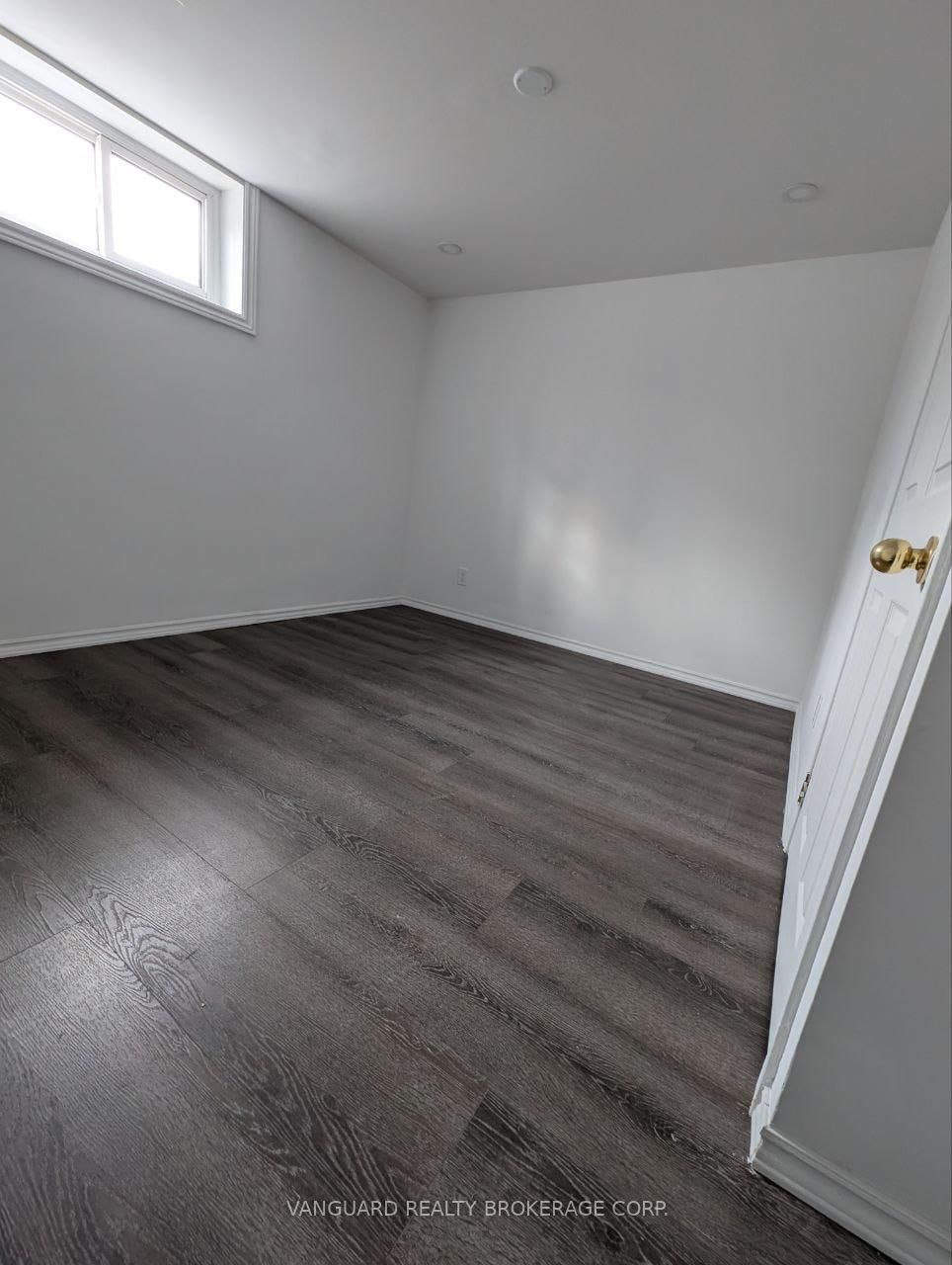 71 John Street E Property Photo 40