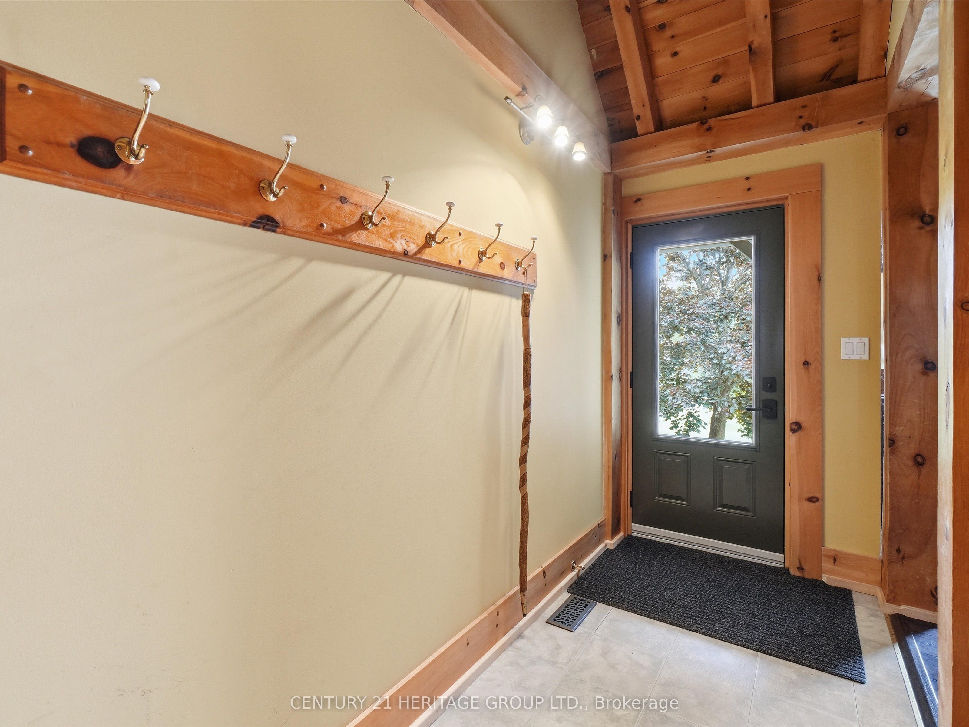 20822 On-48 Highway Property Photo 4