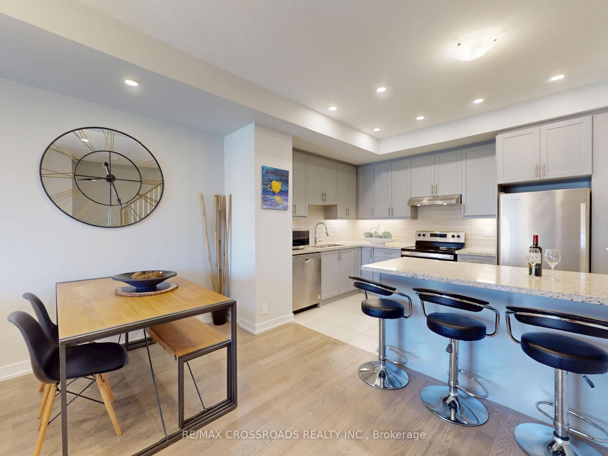 9 Oscar Steeper Lane Property Photo 7