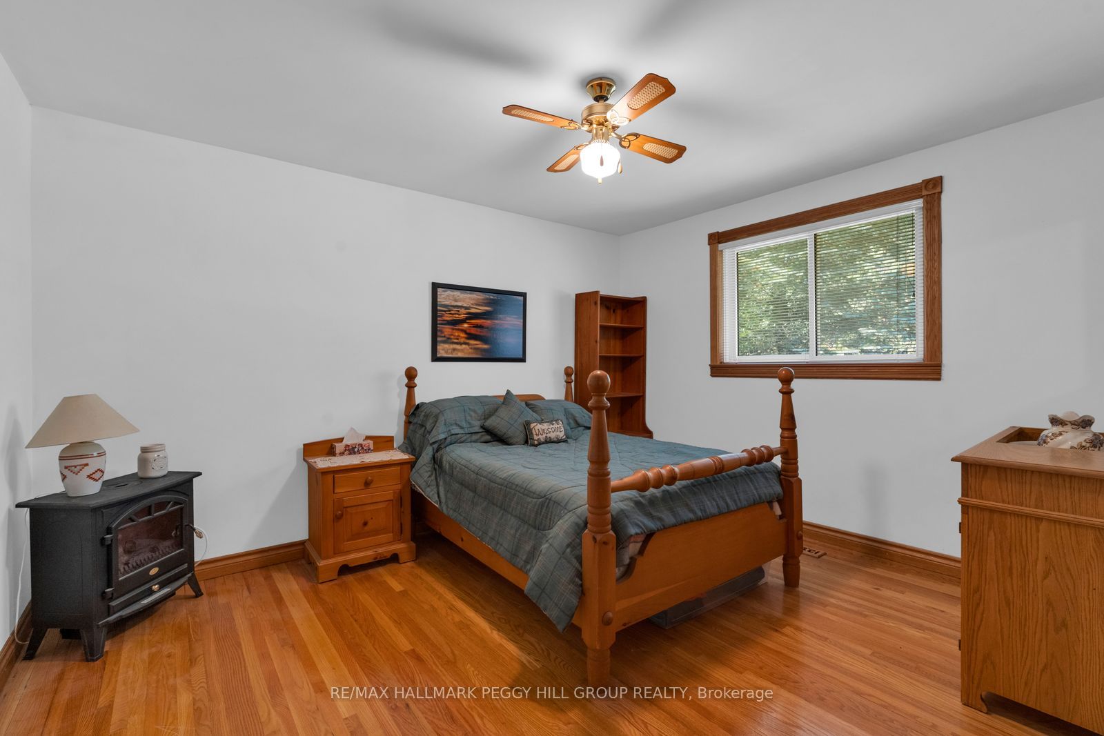2145 18th Side Road Property Photo 7