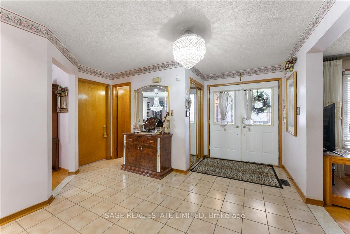 116 Butterfield Crescent Property Photo 4