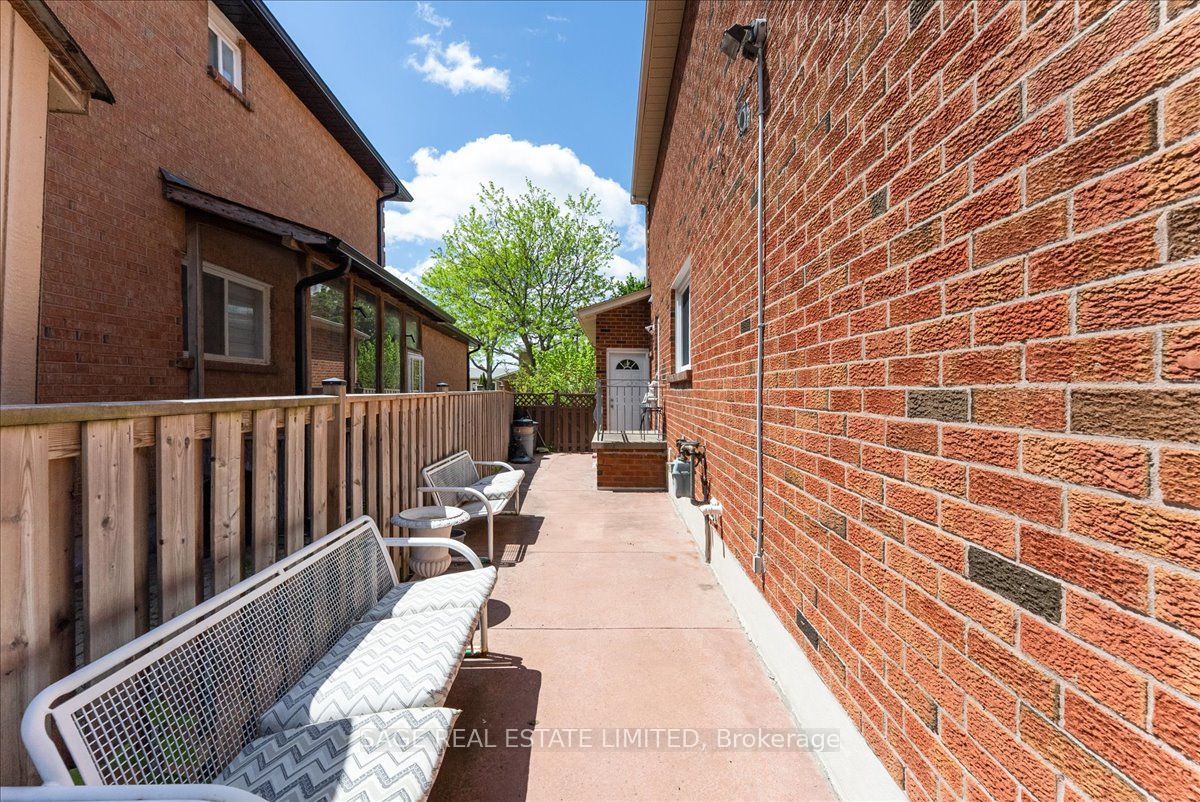 116 Butterfield Crescent Property Photo 39