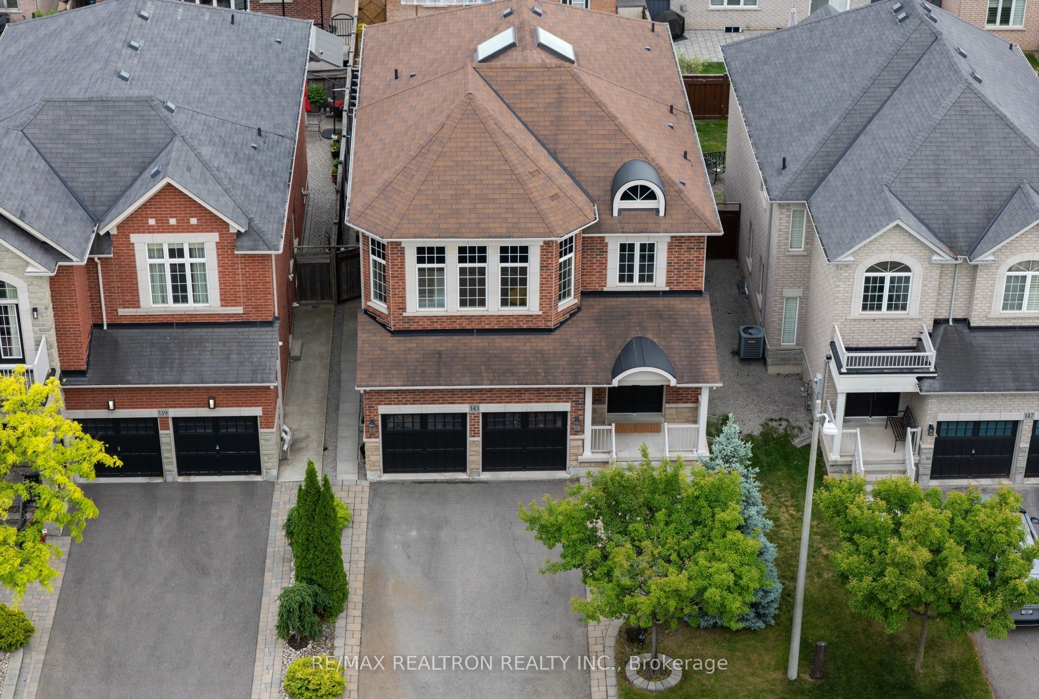 143 Shelbourne Drive Property Photo 3