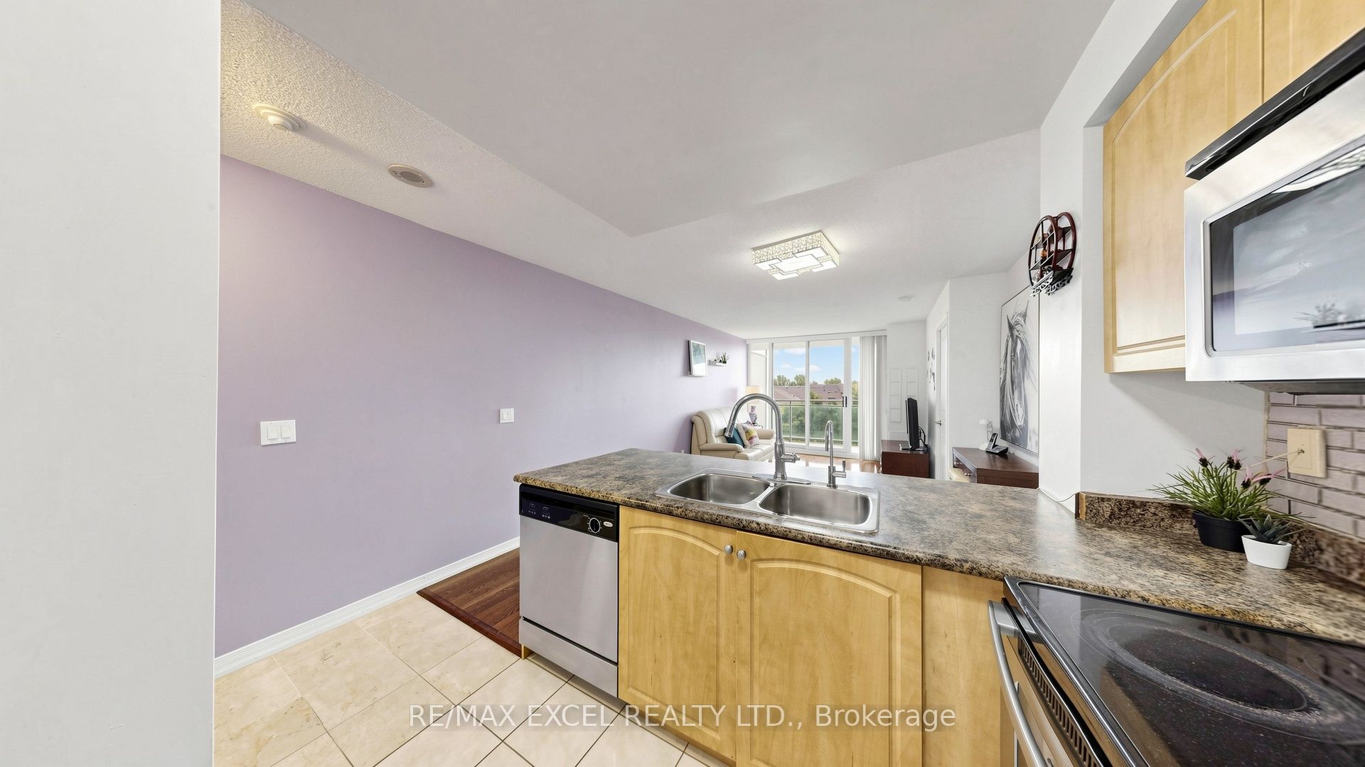 310 Red Maple Road 318 Property Photo 8