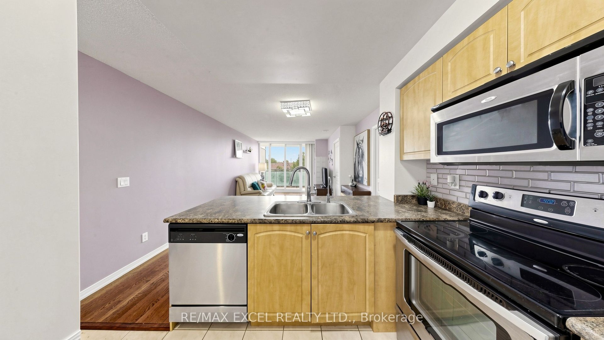 310 Red Maple Road 318 Property Photo 9