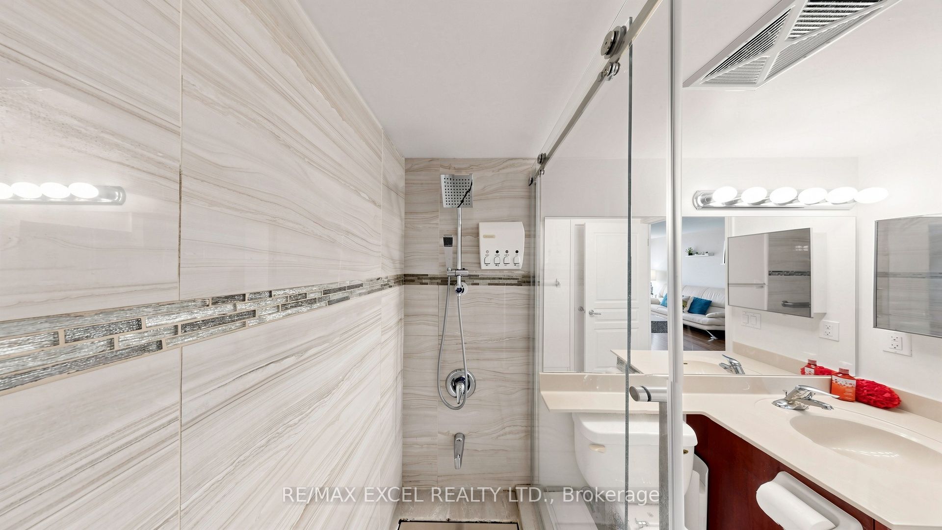 310 Red Maple Road 318 Property Photo 16