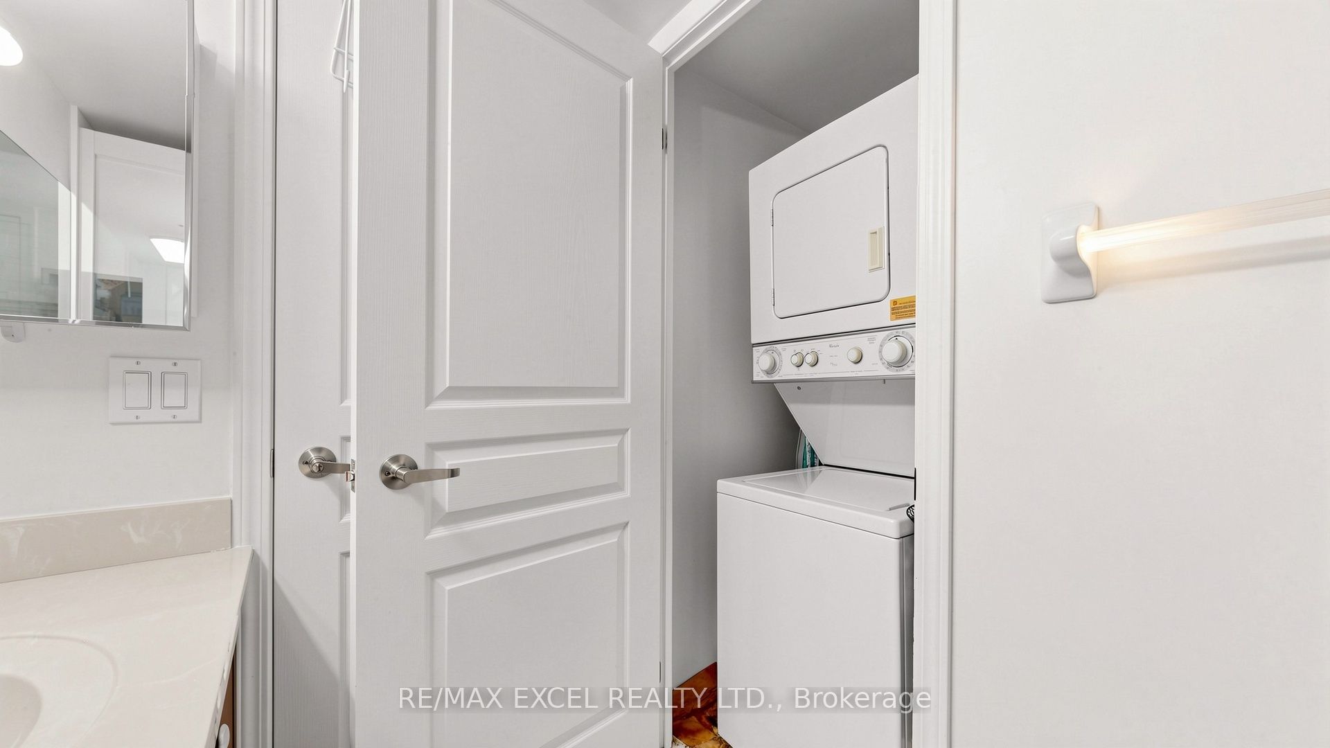 310 Red Maple Road 318 Property Photo 17