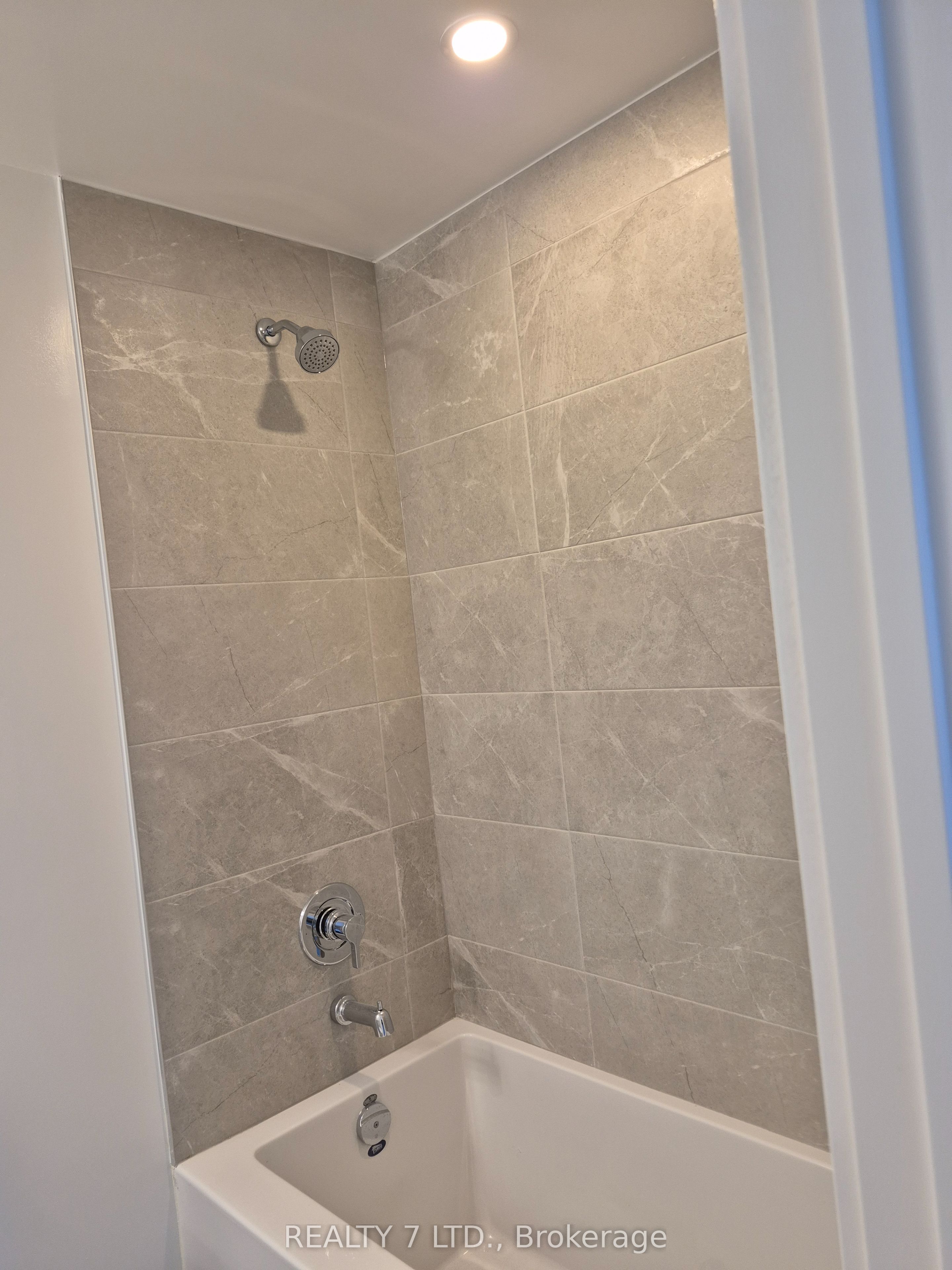 705 Davis Drive 1403 Property Photo 10