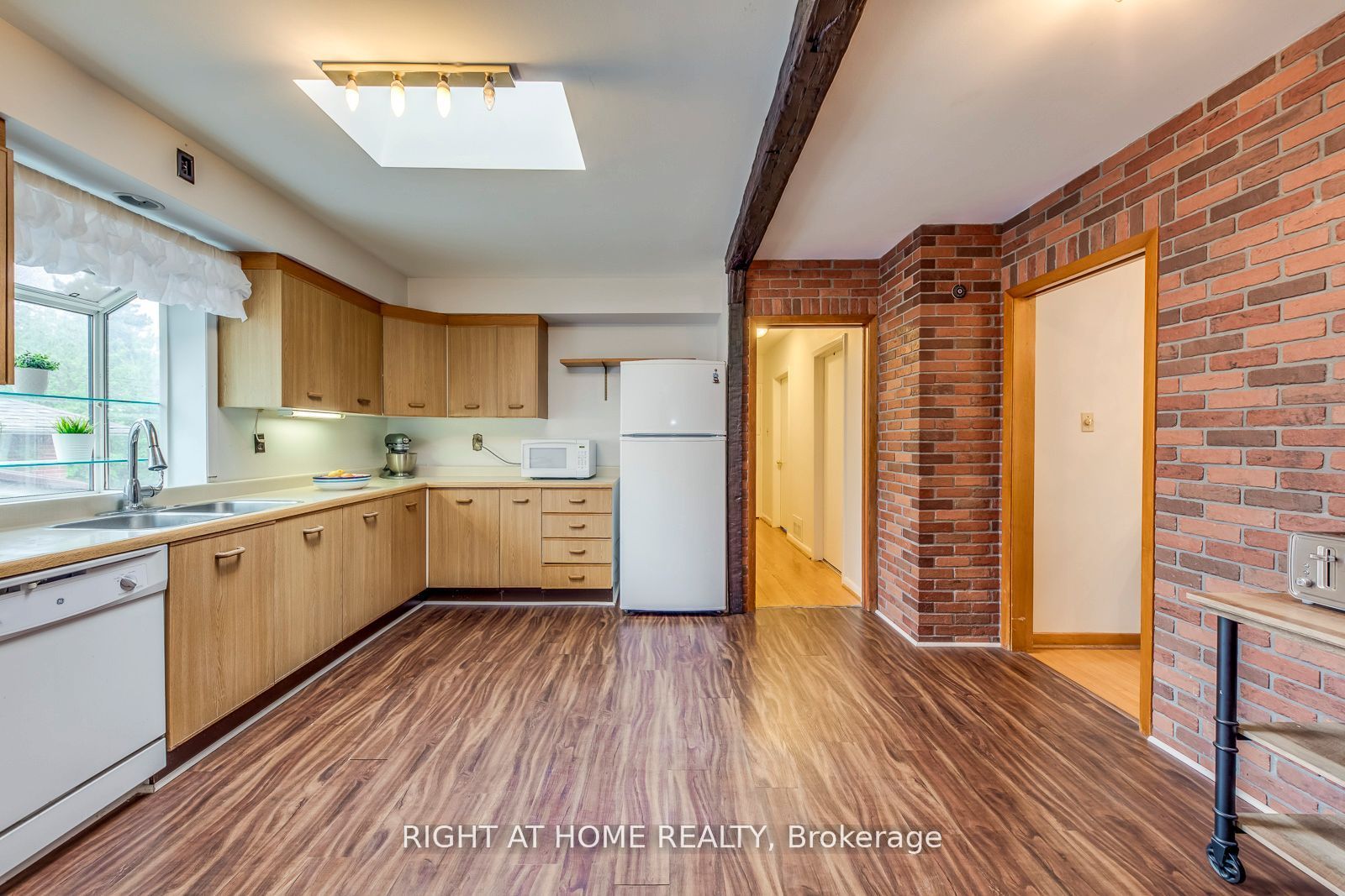 145 Highland Park Boulevard Property Photo 19