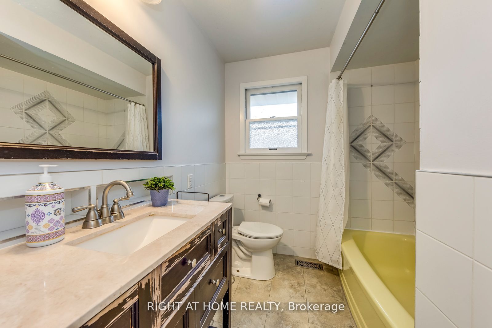 145 Highland Park Boulevard Property Photo 26