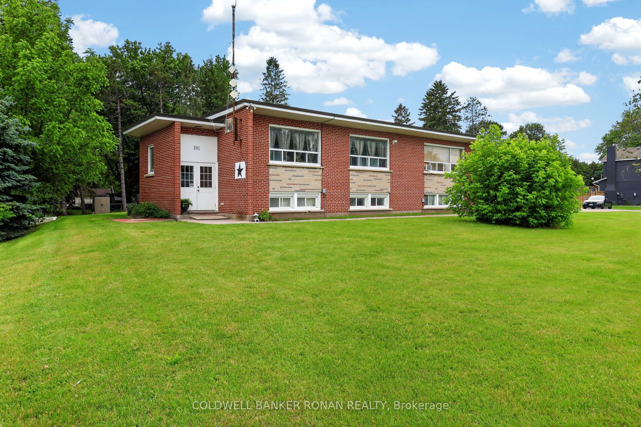 181 Murphy Road Property Photo 6