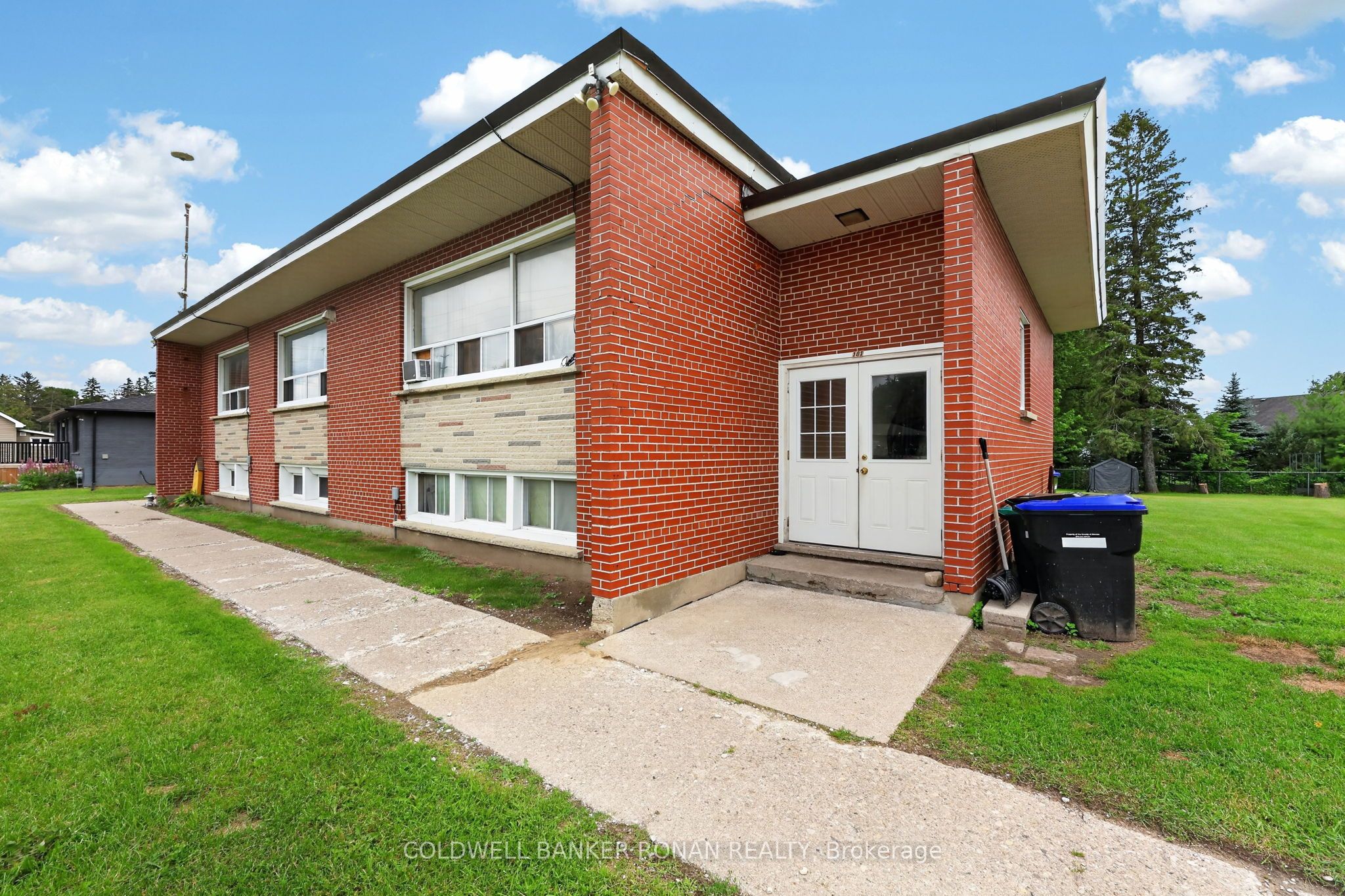 181 Murphy Road Property Photo 8