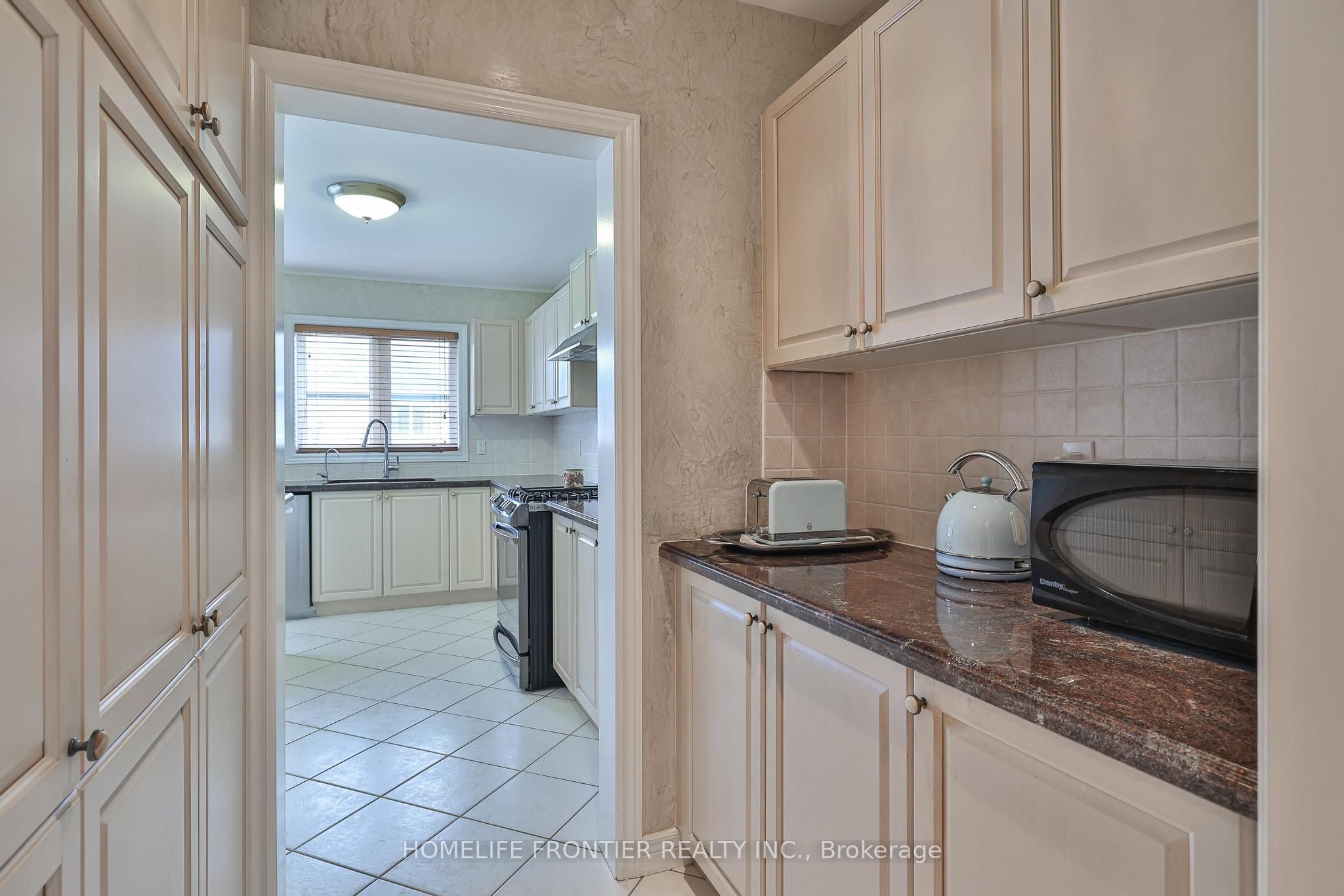 110 Red River Crescent Property Photo 13