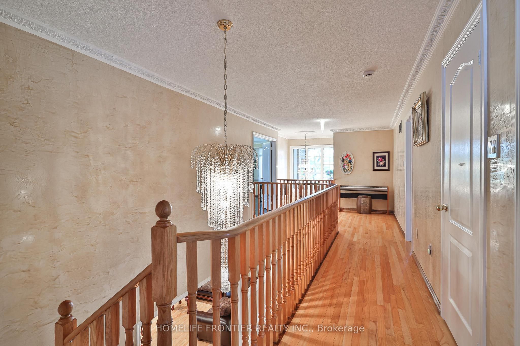 110 Red River Crescent Property Photo 25