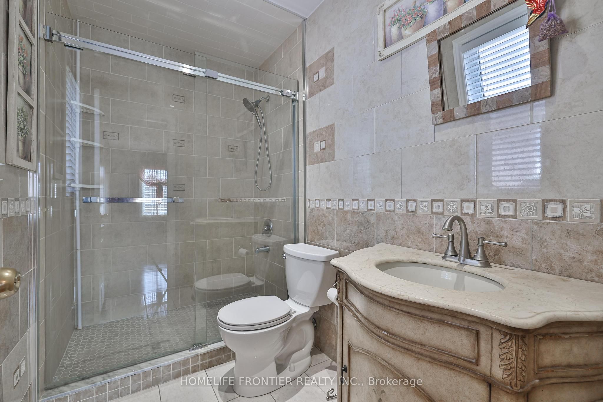 110 Red River Crescent Property Photo 27