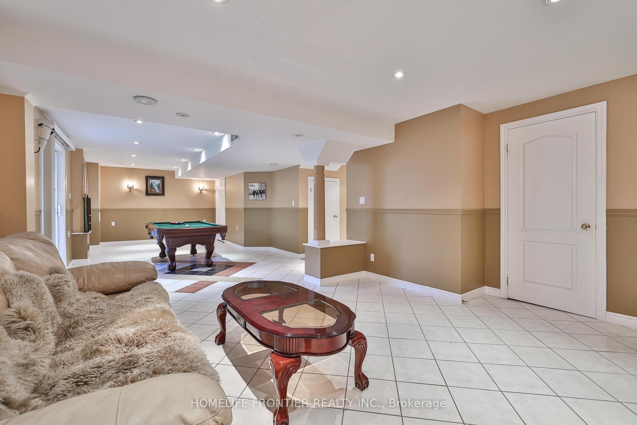 110 Red River Crescent Property Photo 47