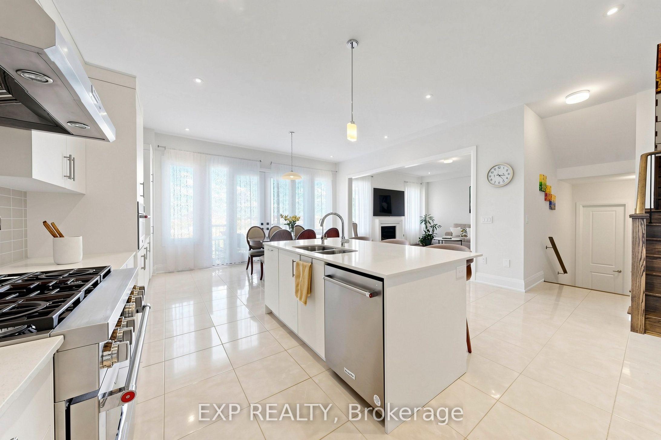 9 Backhouse Drive Property Photo 7