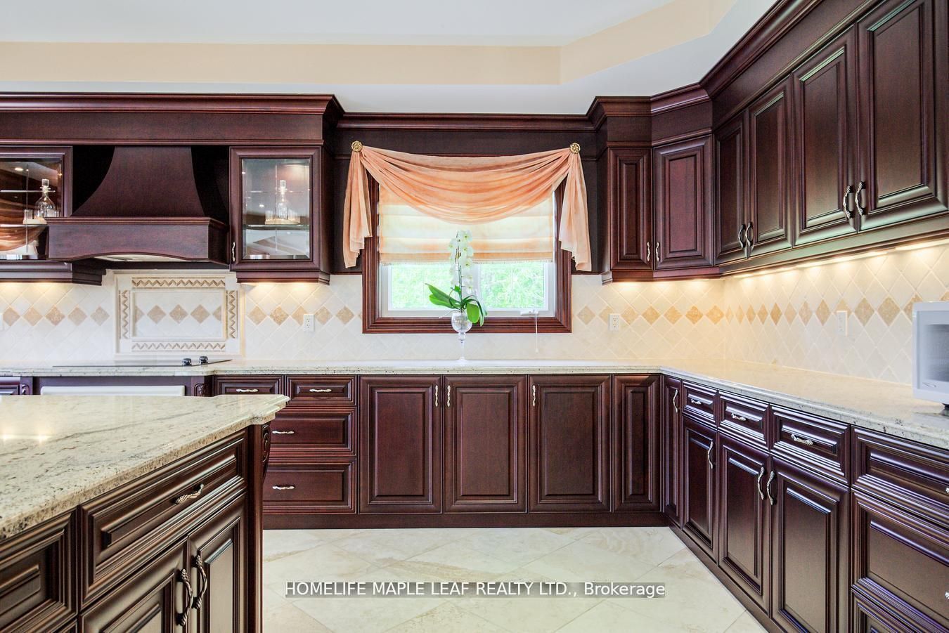 2280 Simcoe County Road 27 Property Photo 11