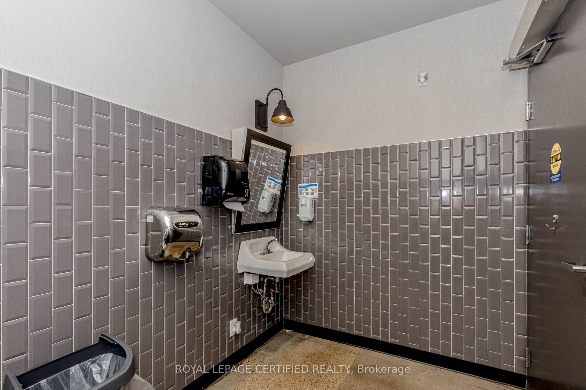 8470 Highway 27 101 Property Photo 37