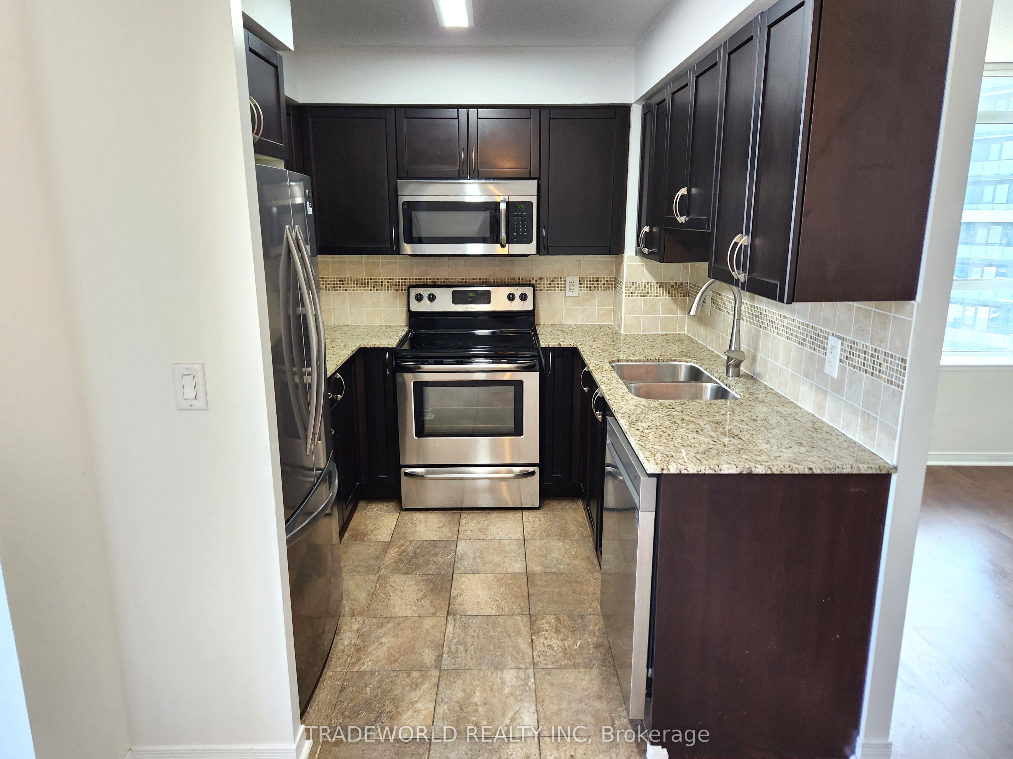 73 King William Crescent Ph4 Property Photo 5