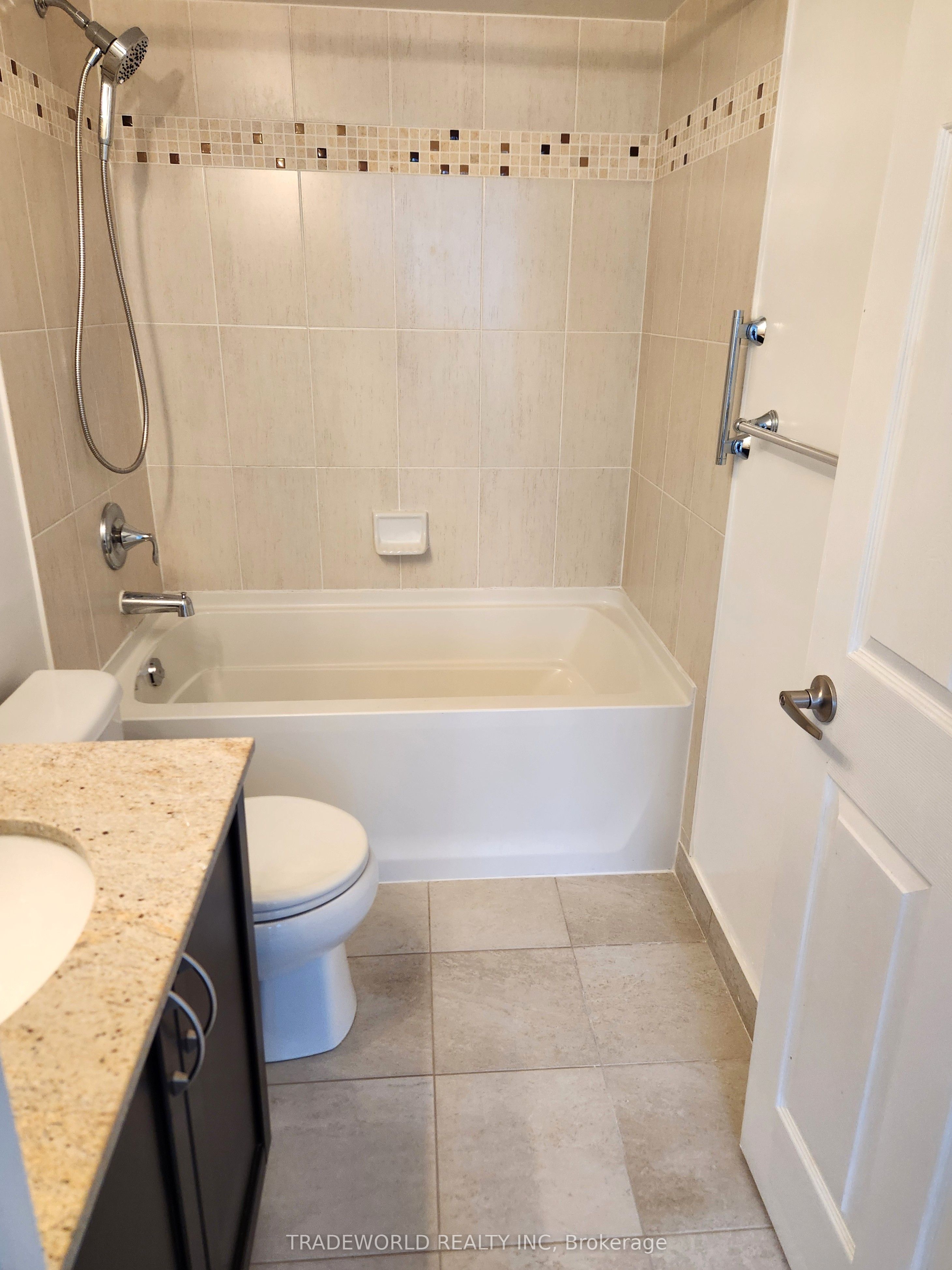 73 King William Crescent Ph4 Property Photo 7