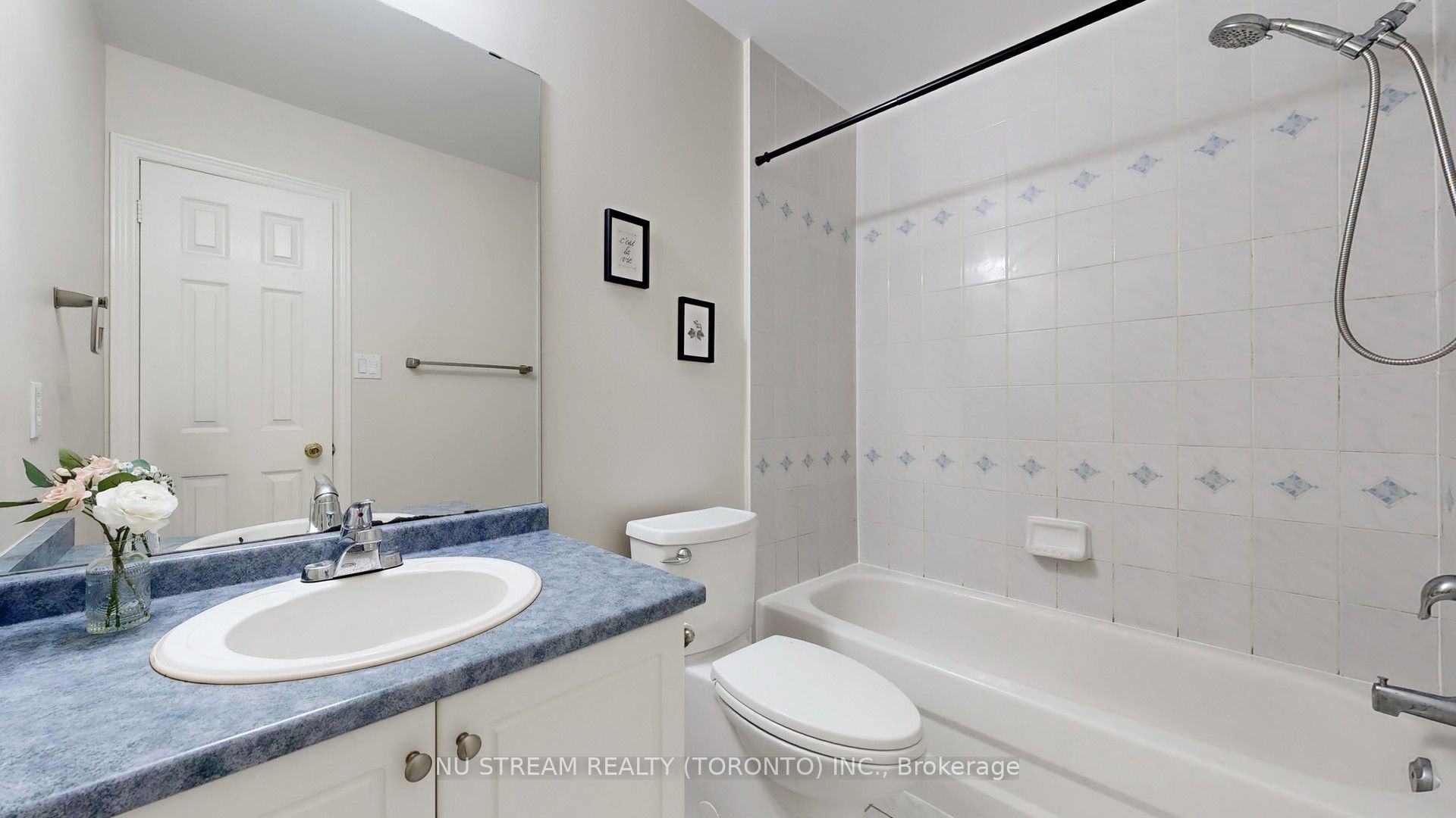 60 Nottingham Drive Property Photo 28