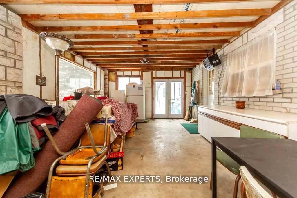 7440 17th Side Road Property Photo 19