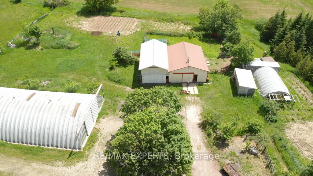 7440 17th Side Road Property Photo 45