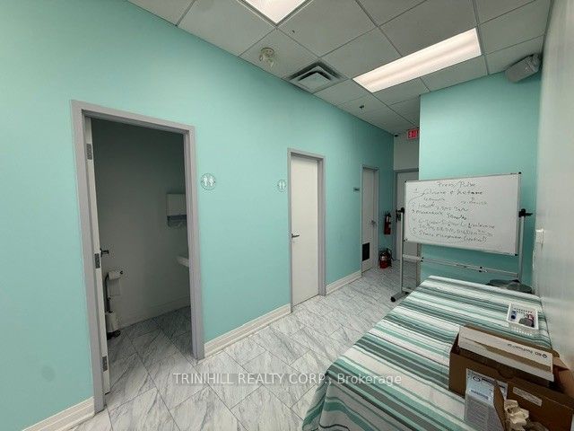 8400 Jane Street 104 Property Photo 6