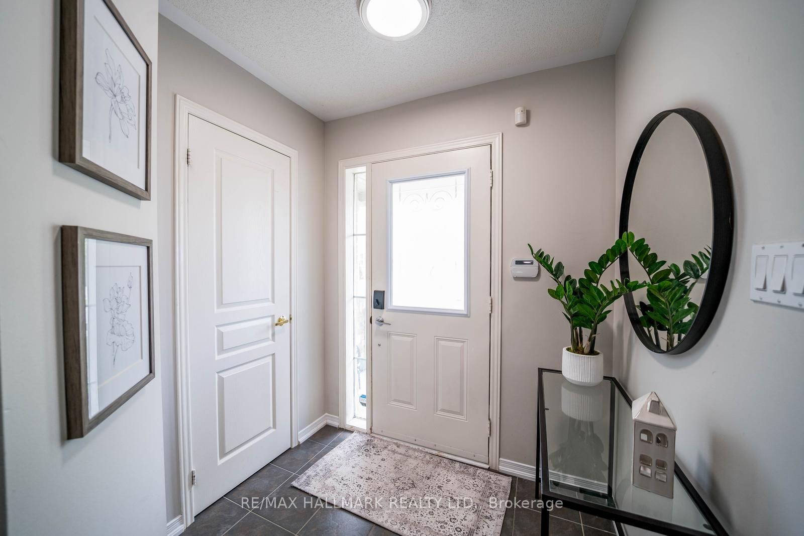 85 Vera Lynn Crescent Property Photo 4