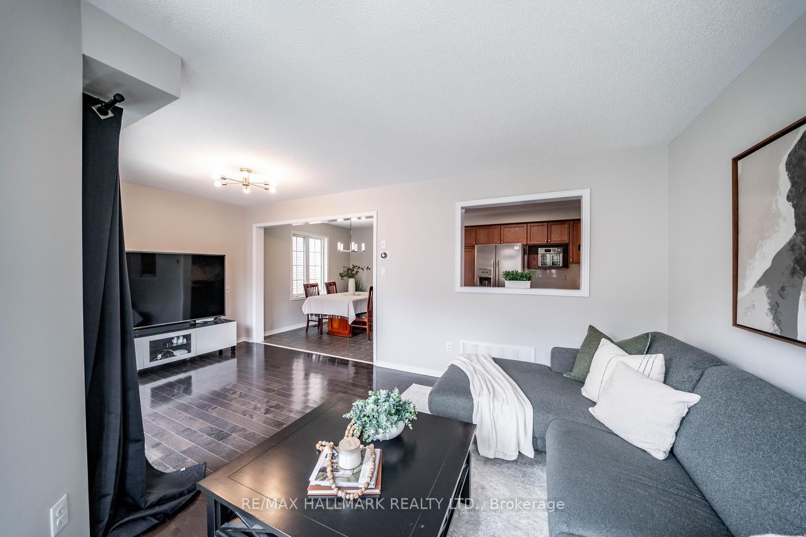 85 Vera Lynn Crescent Property Photo 12