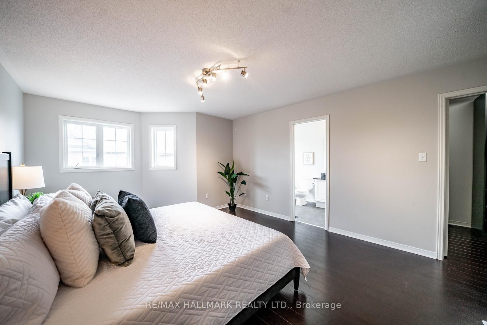 85 Vera Lynn Crescent Property Photo 23
