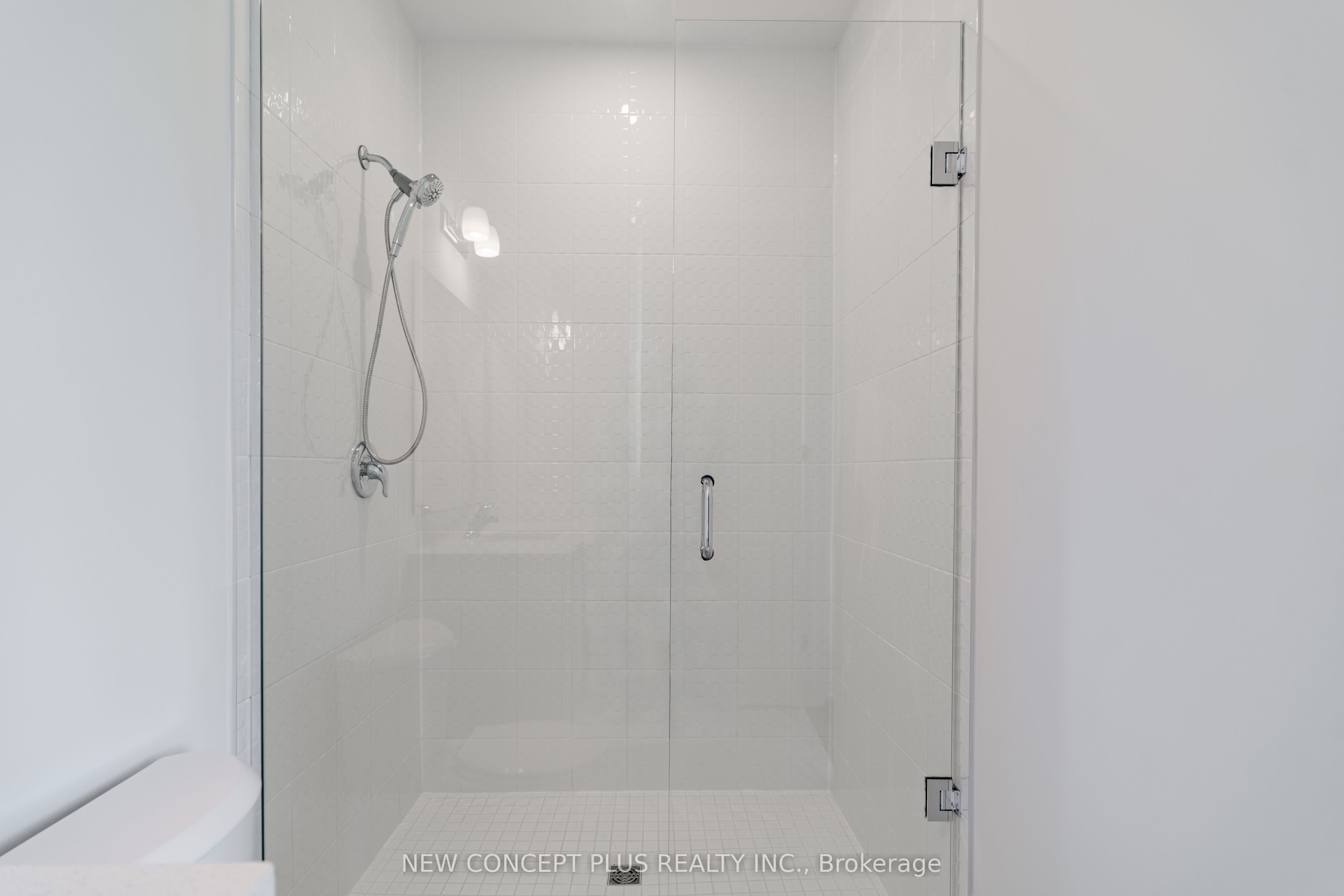 10 Mayapple Street Property Photo 10