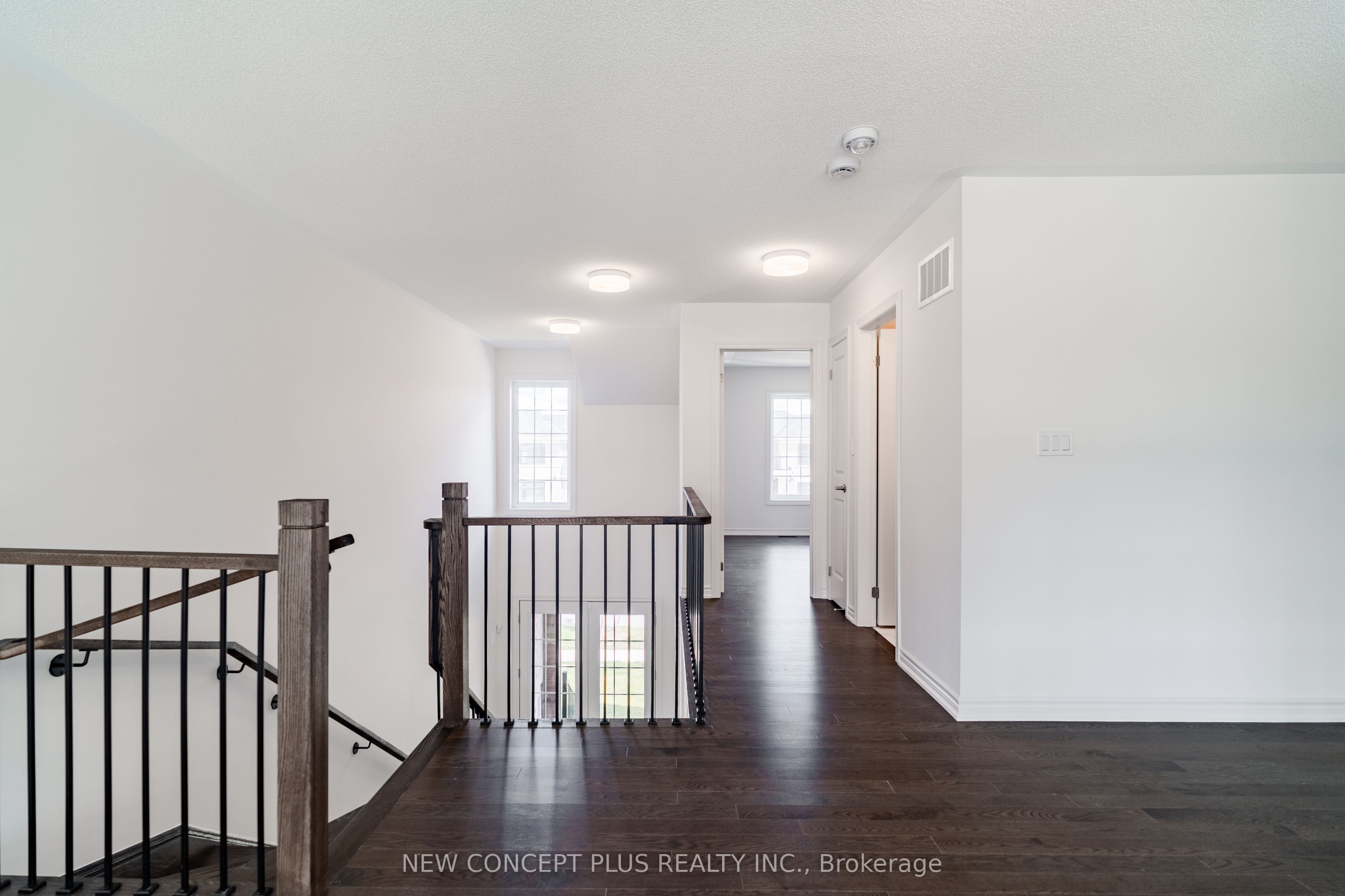 10 Mayapple Street Property Photo 12