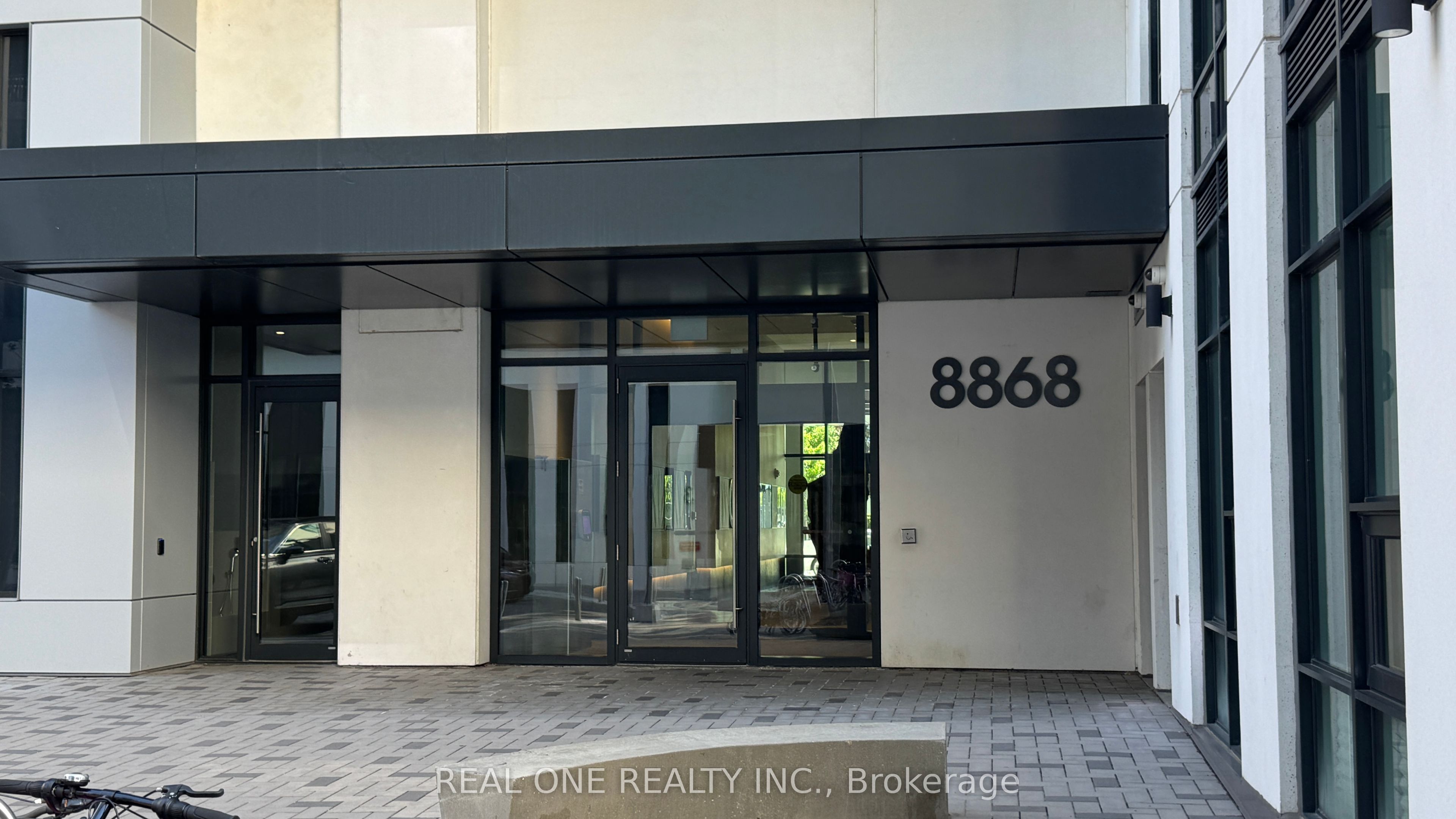8868 Yonge Street 201e Property Photo 4