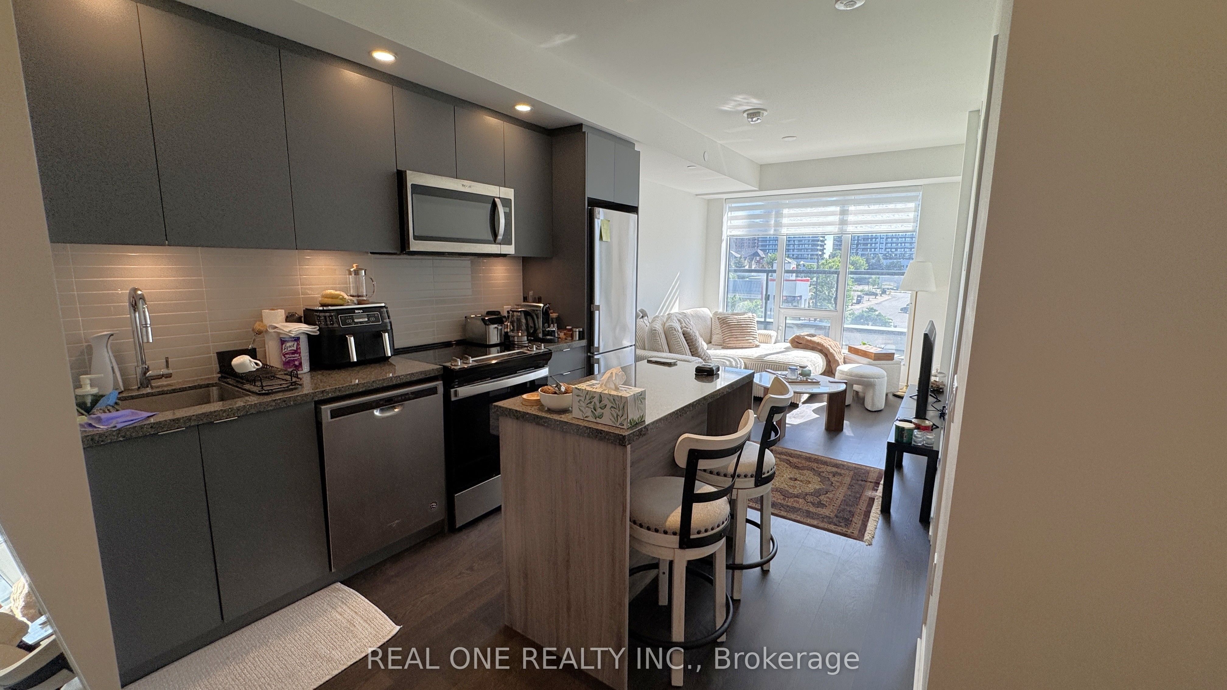 8868 Yonge Street 201e Property Photo 9